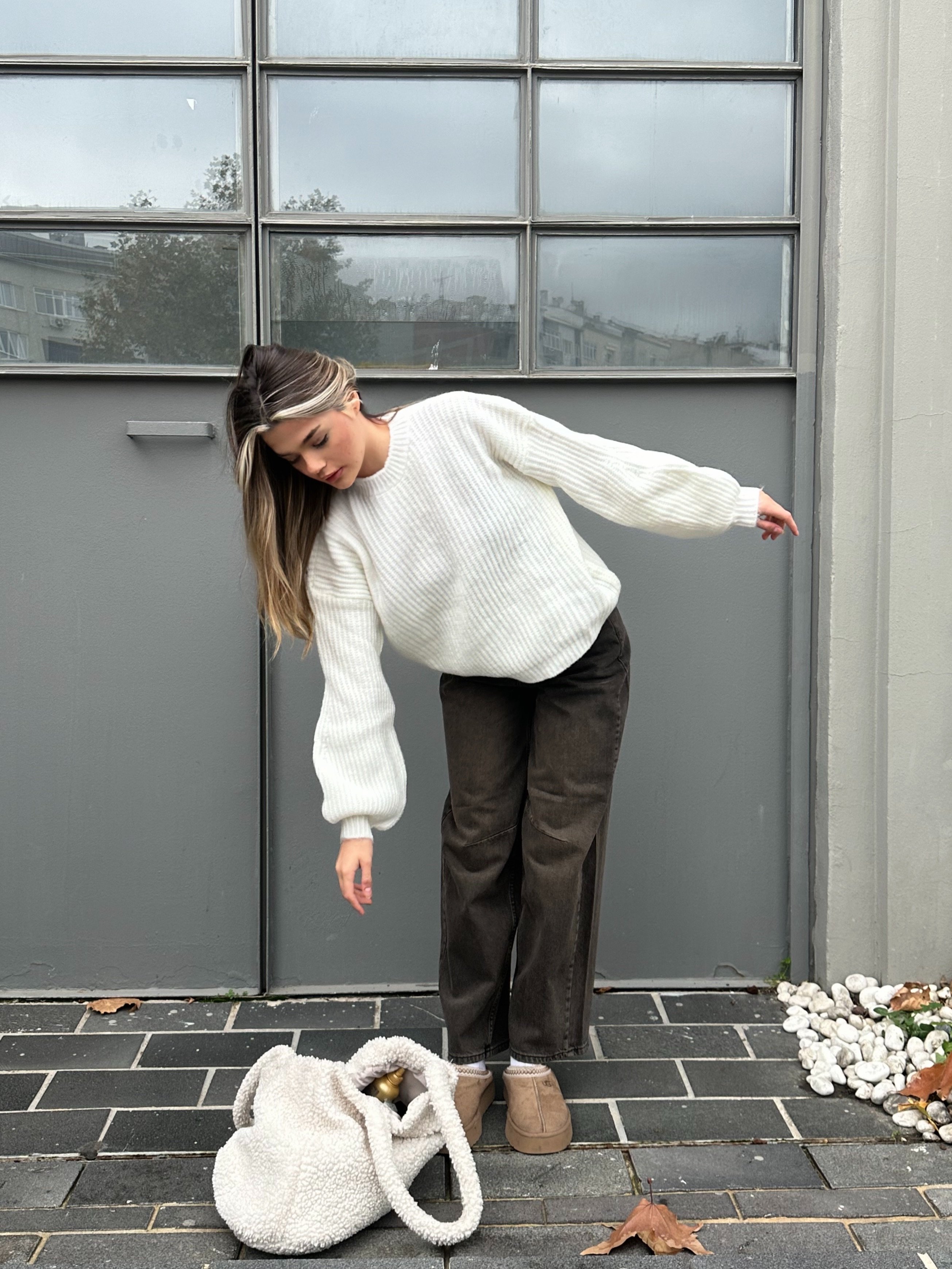 Beyaz Oversize Triko Kazak