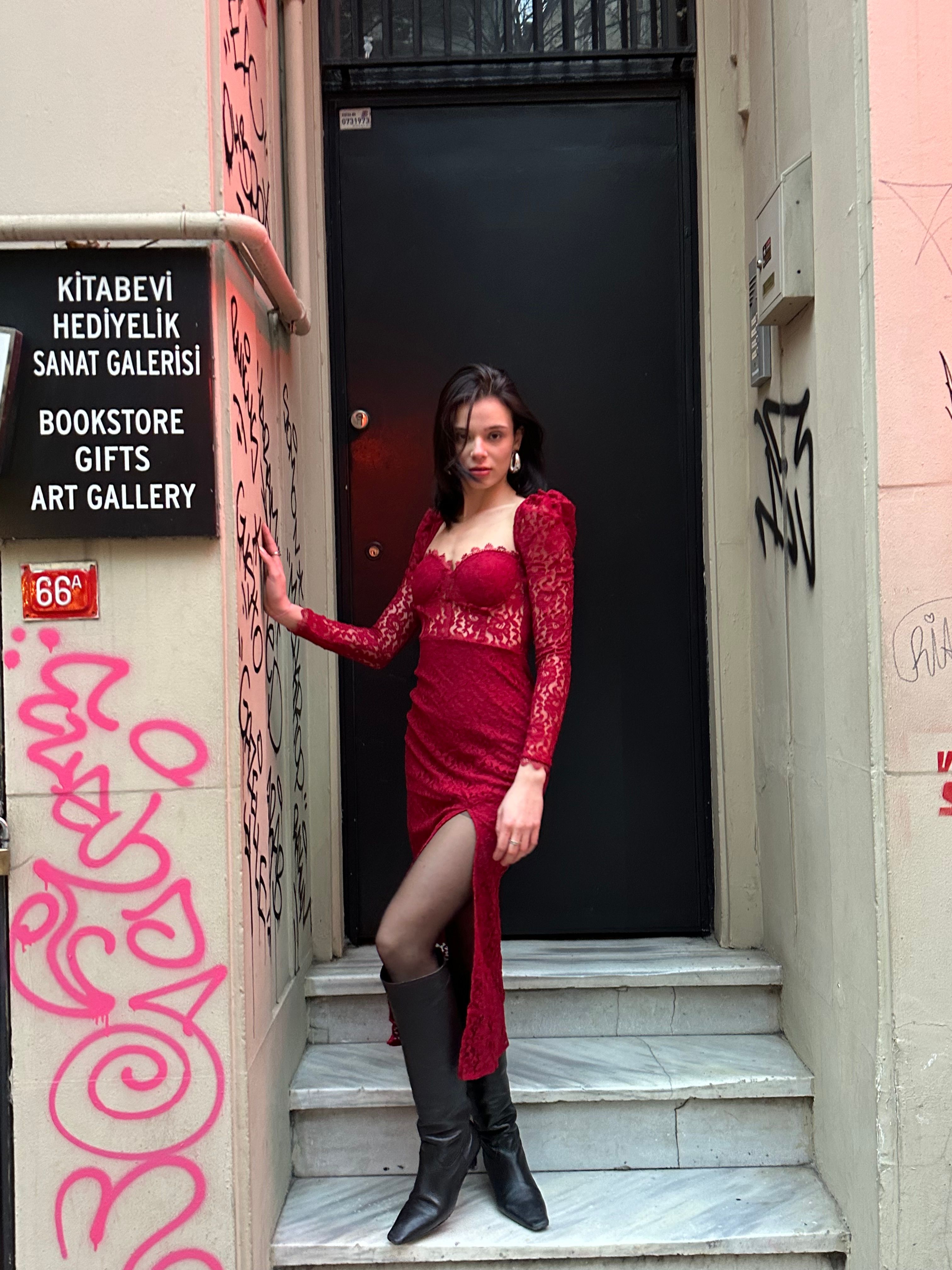 Kırmızı Drape Detay Dantelli Maxi Elbise