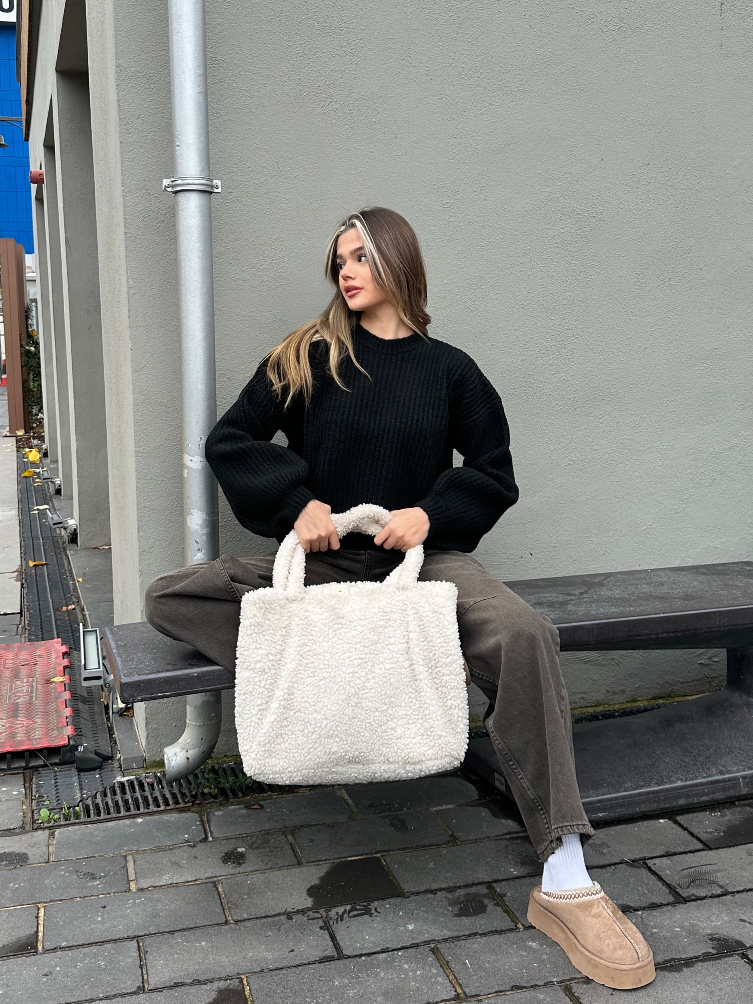 Siyah Oversize Triko Kazak