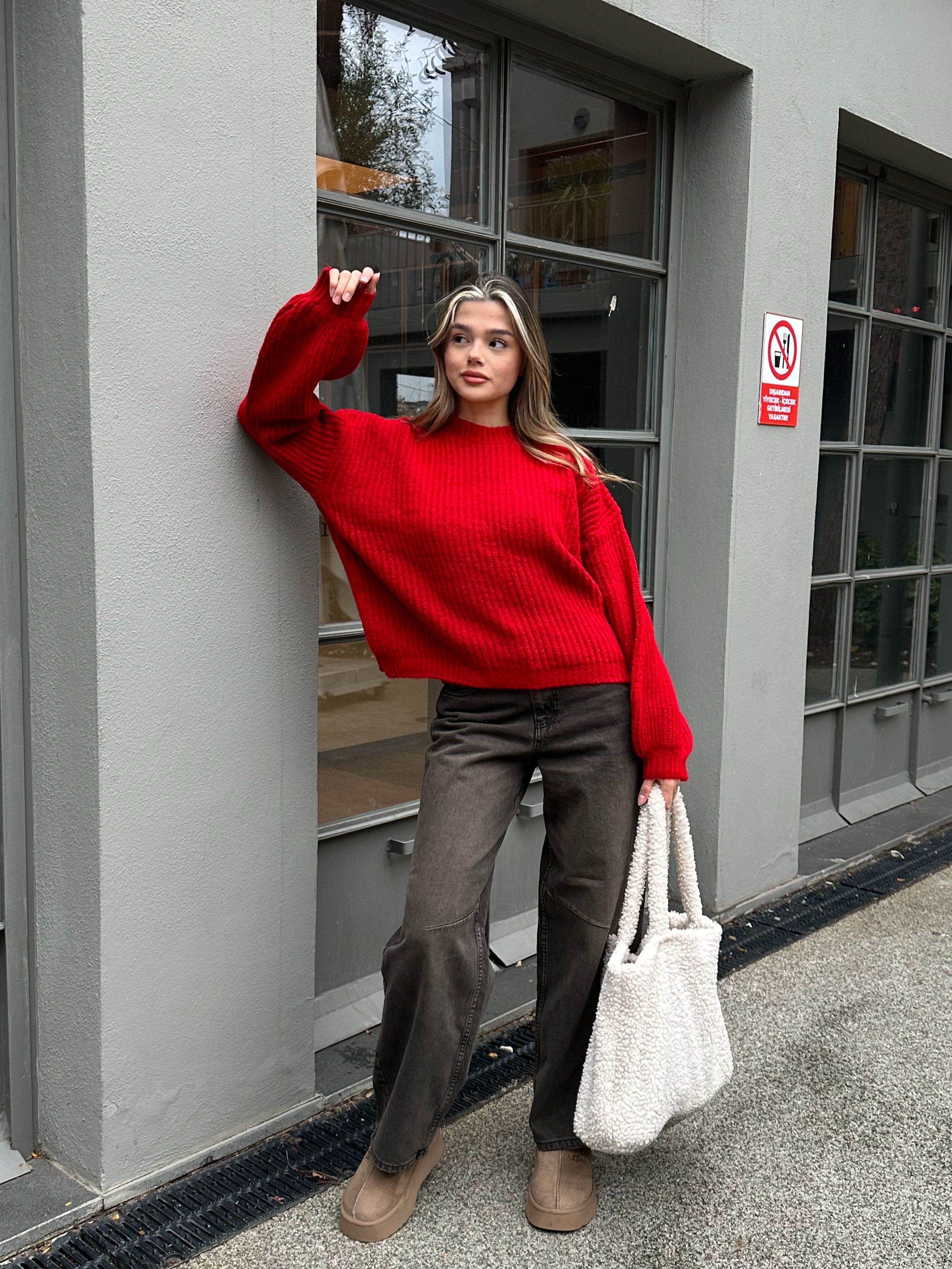 Kırmızı Oversize Triko Kazak