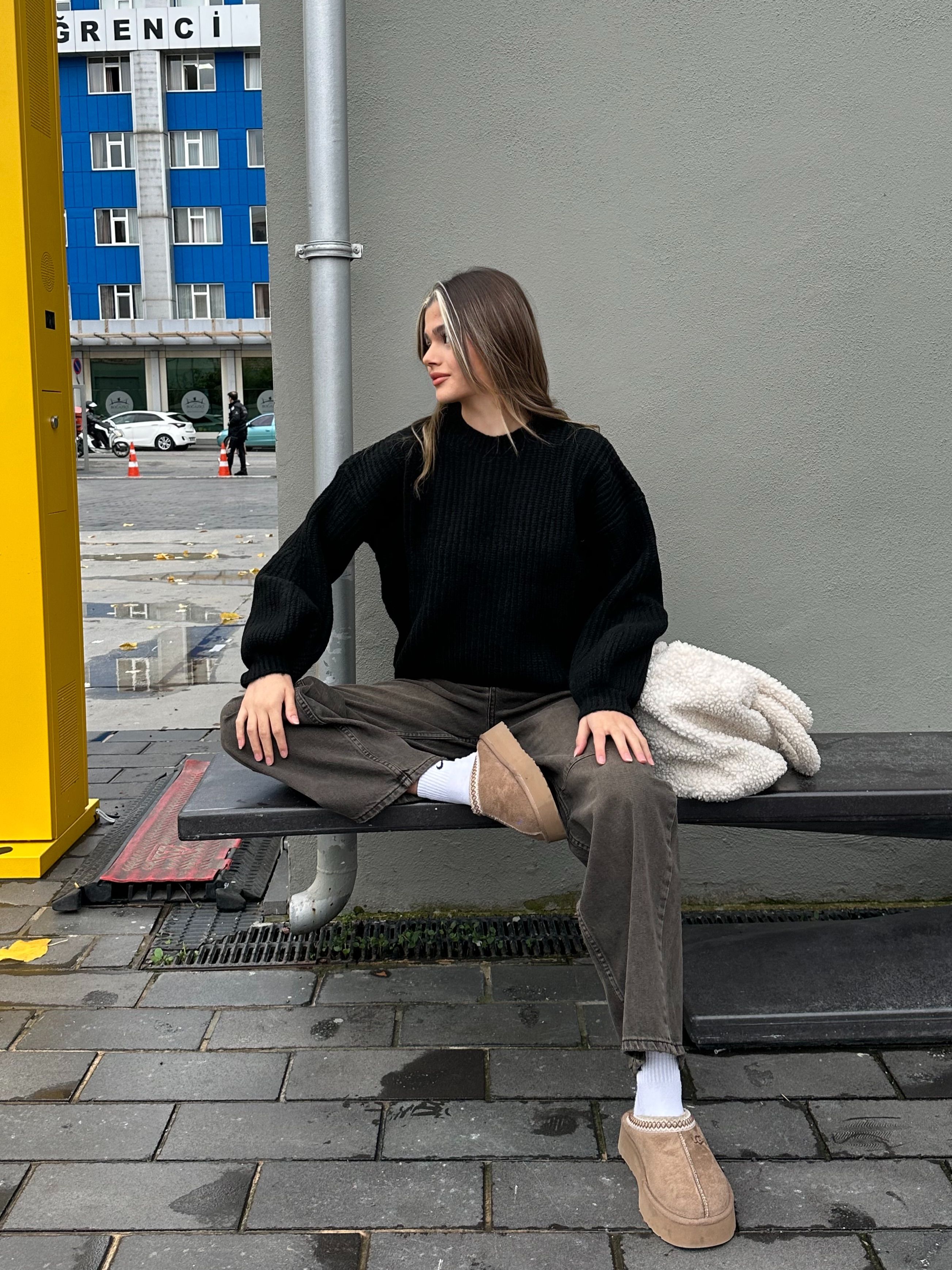 Siyah Oversize Triko Kazak