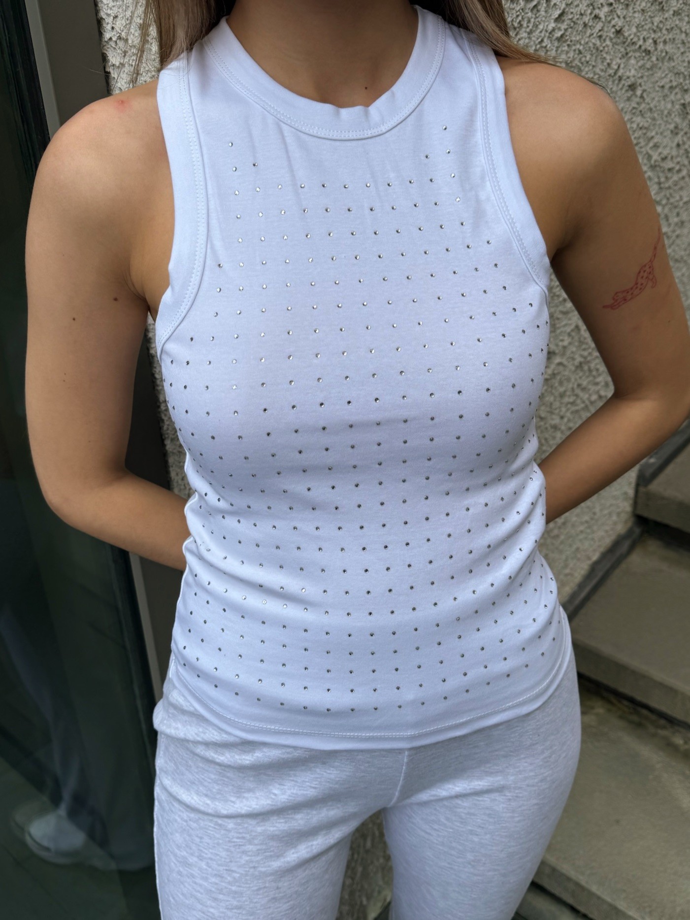 Fleur Taş Detaylı Halter Yaka Crop