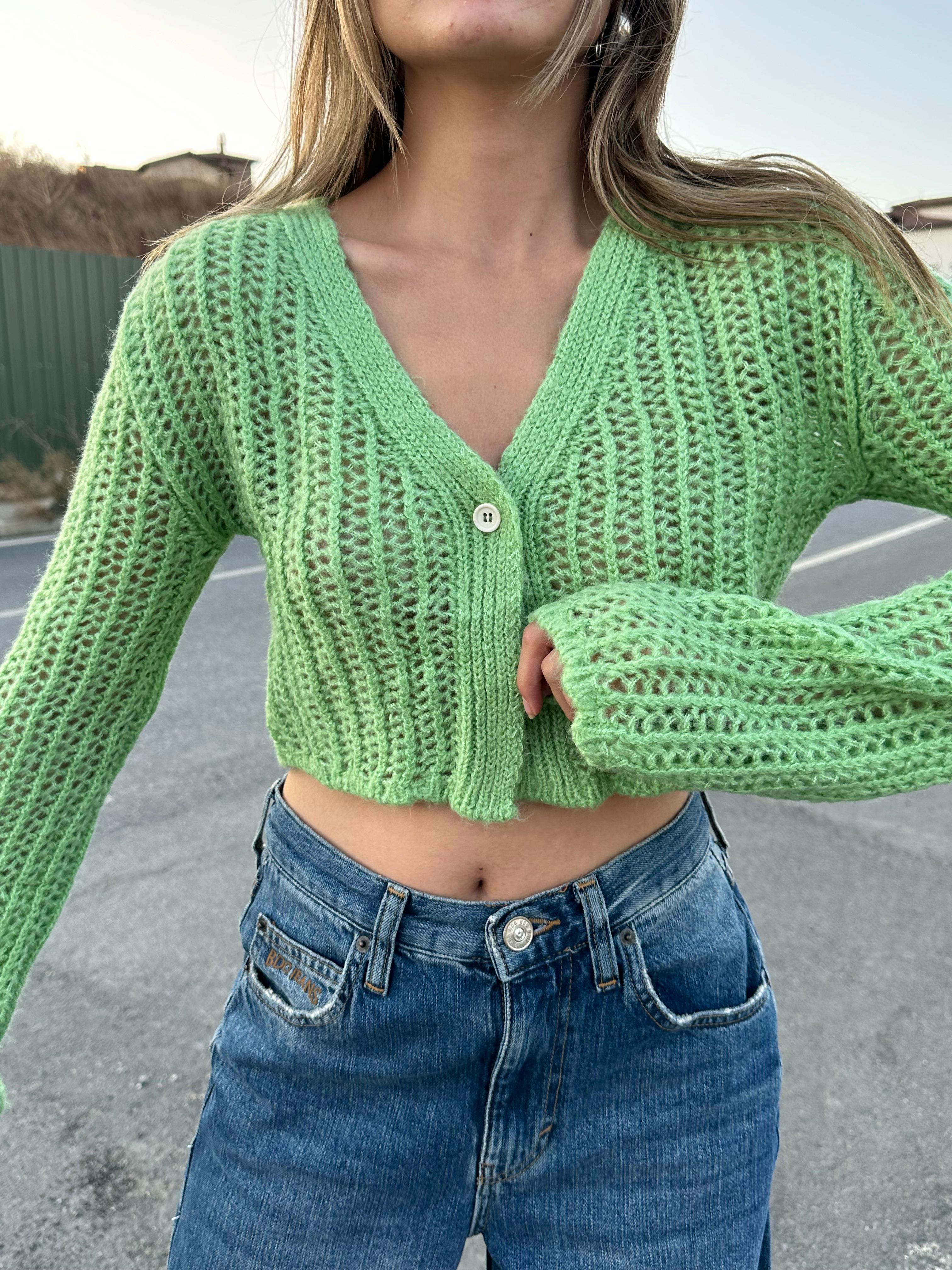 V Yaka Düğmeli Yeşil Crop