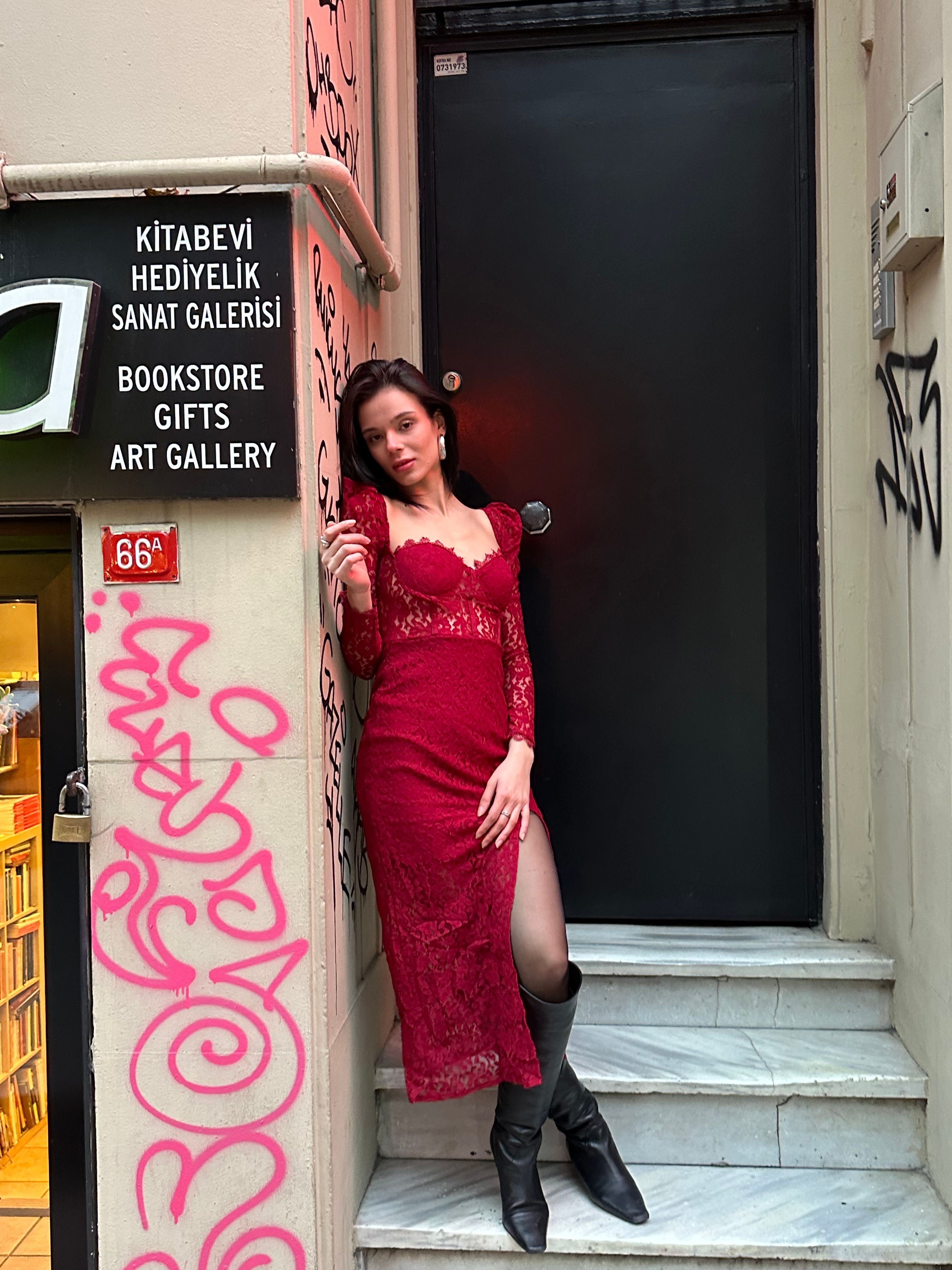 Kırmızı Drape Detay Dantelli Maxi Elbise