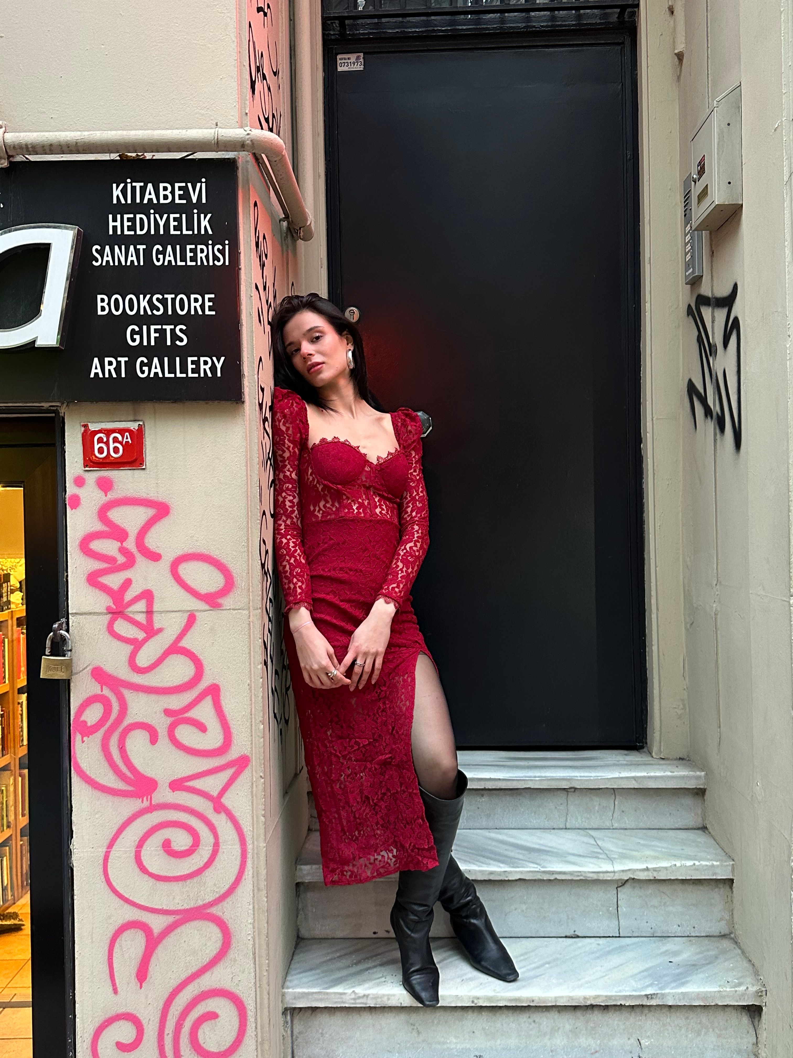 Kırmızı Drape Detay Dantelli Maxi Elbise