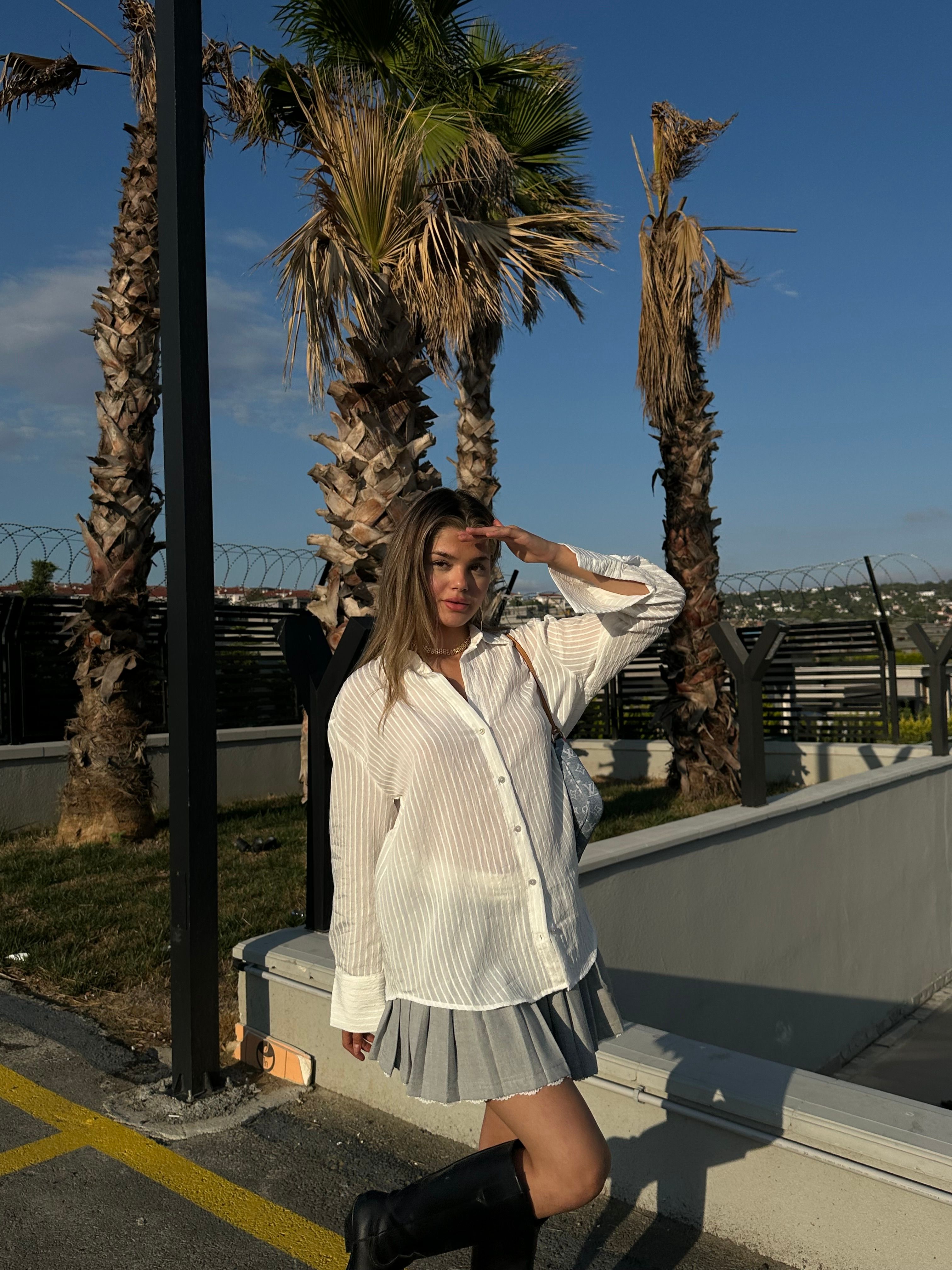 Beyaz Şifon Gömlek 