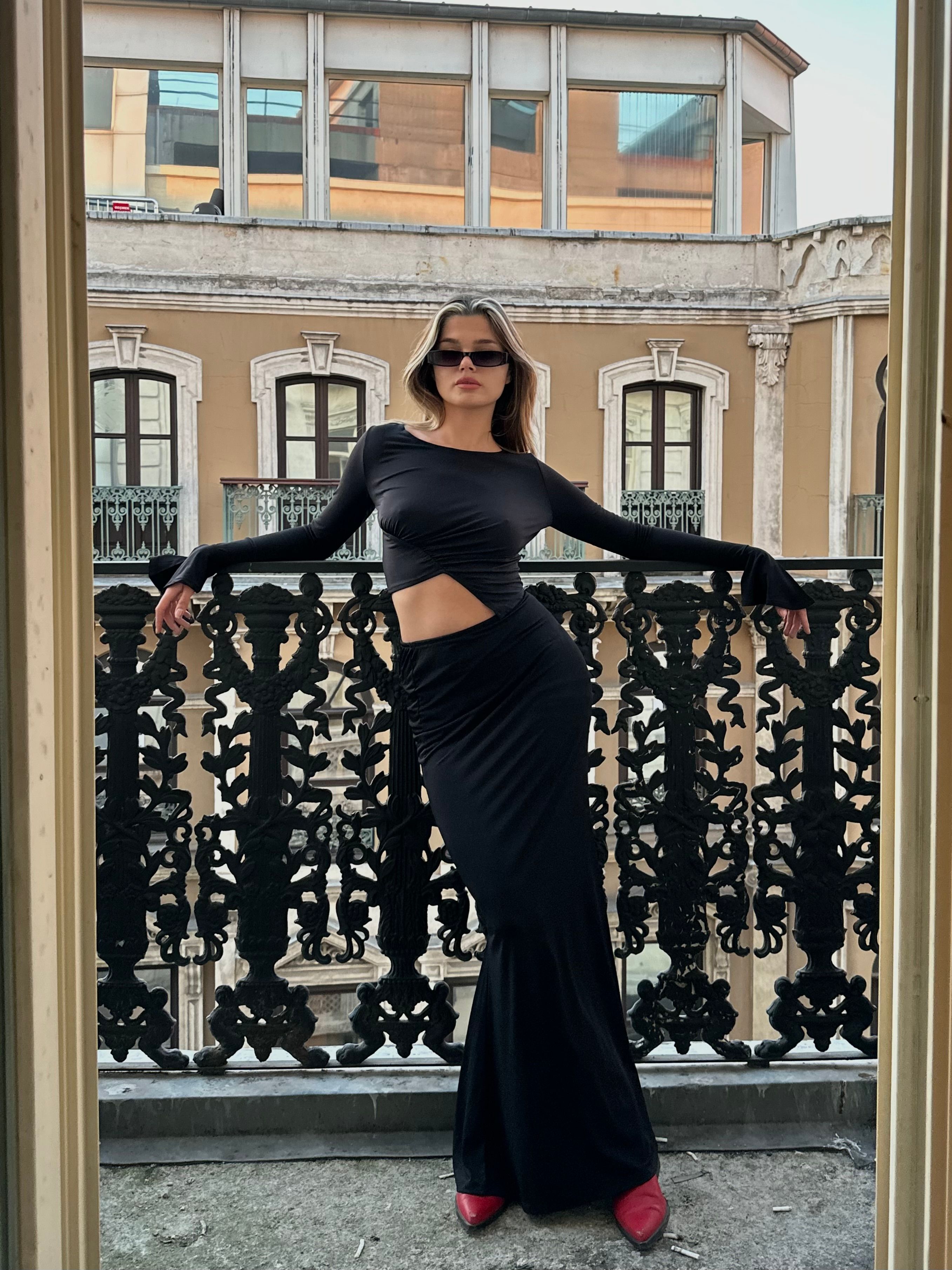 Mariah Büzgülü Siyah Etek Takım