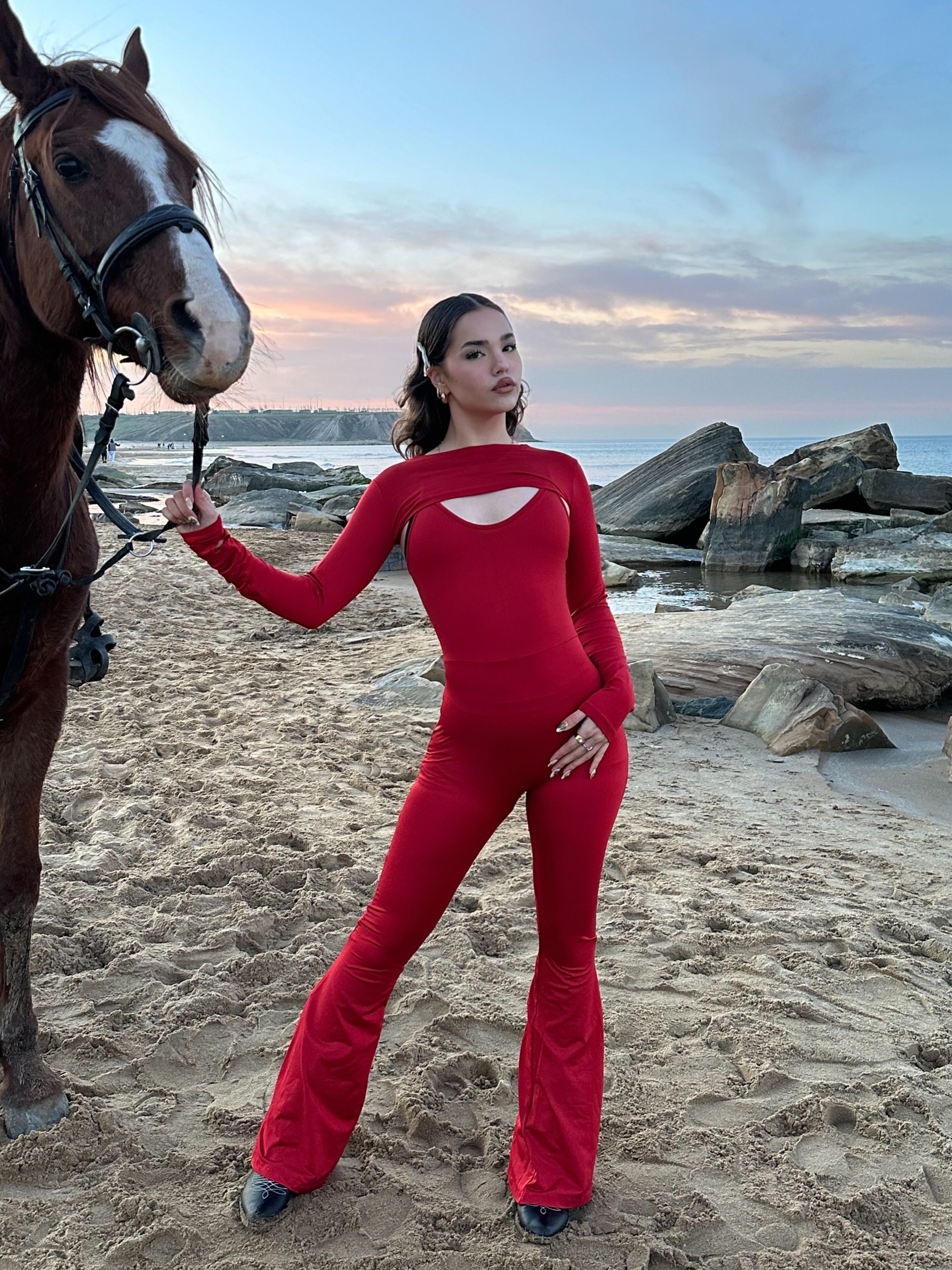 Kırmızı Bolero Detay Anka Tulum