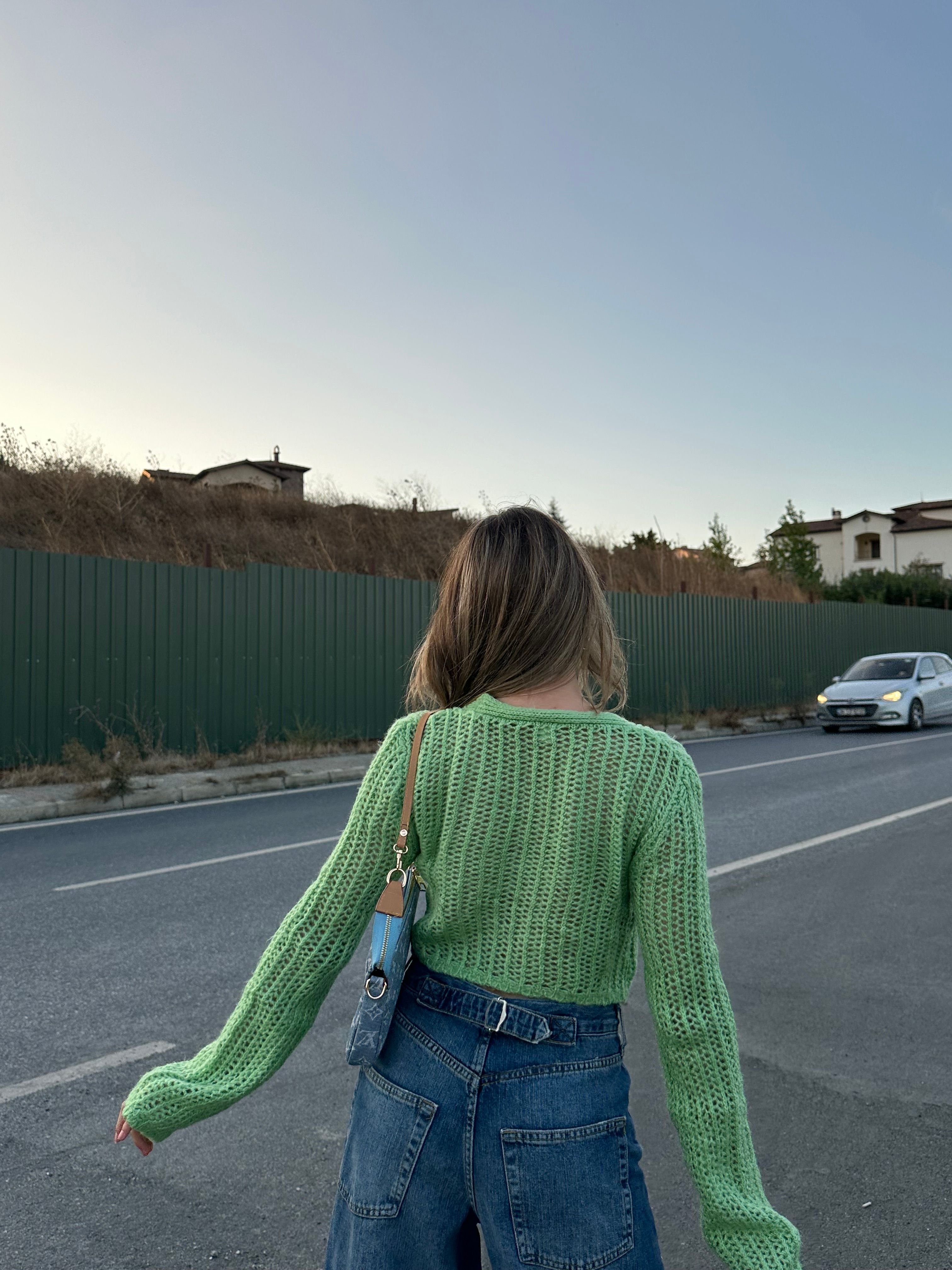 V Yaka Düğmeli Yeşil Crop