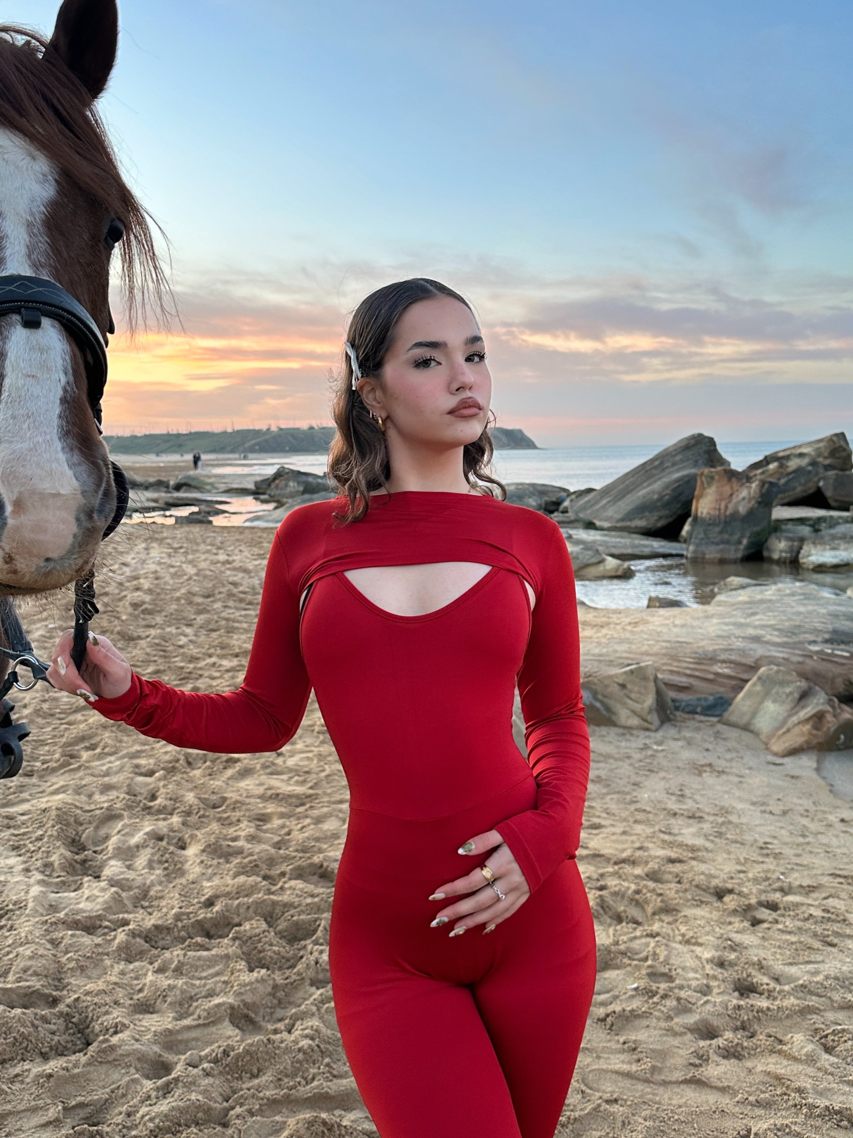 Kırmızı Bolero Detay Anka Tulum