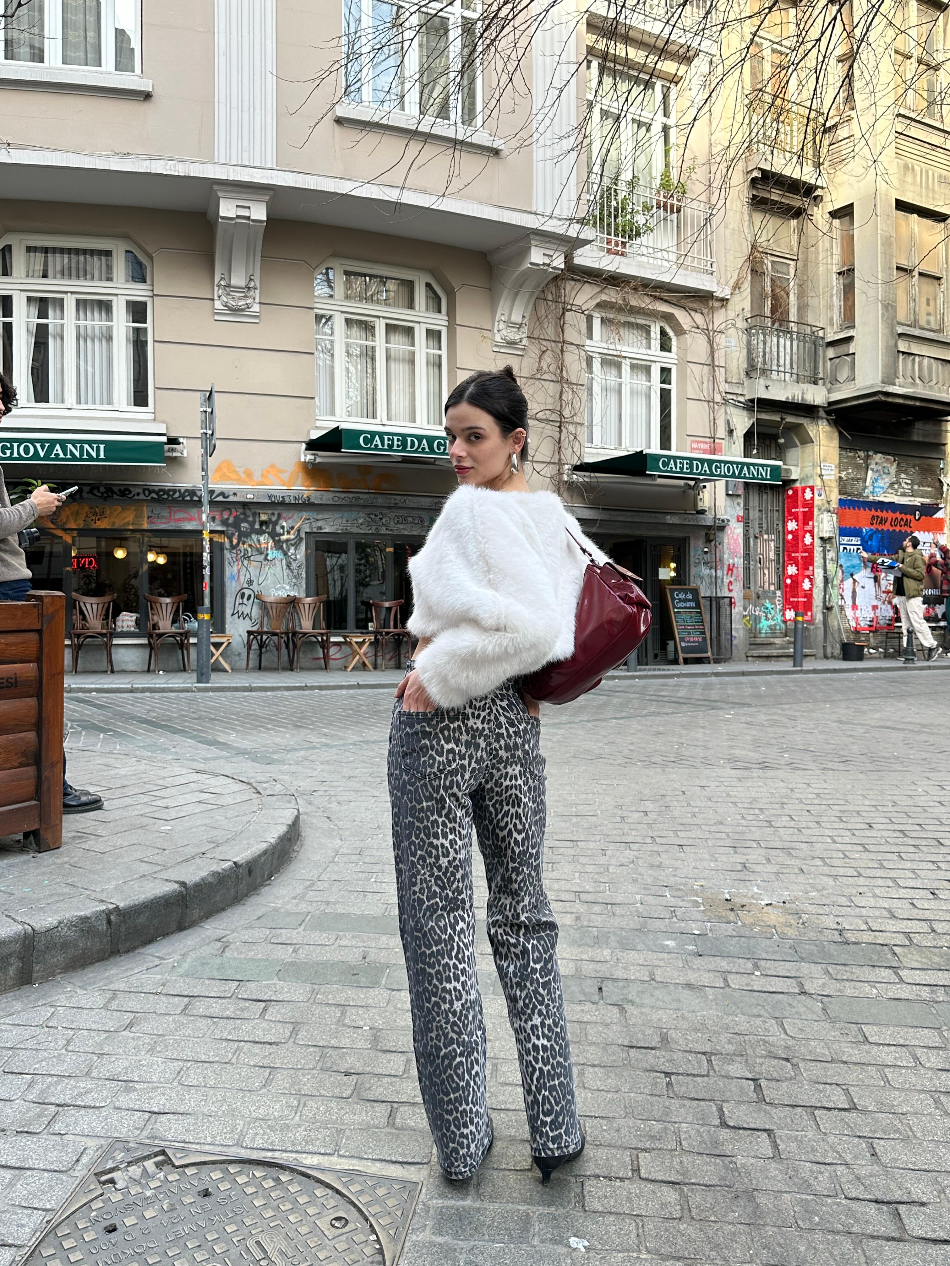 Beyaz Kürk Sweat