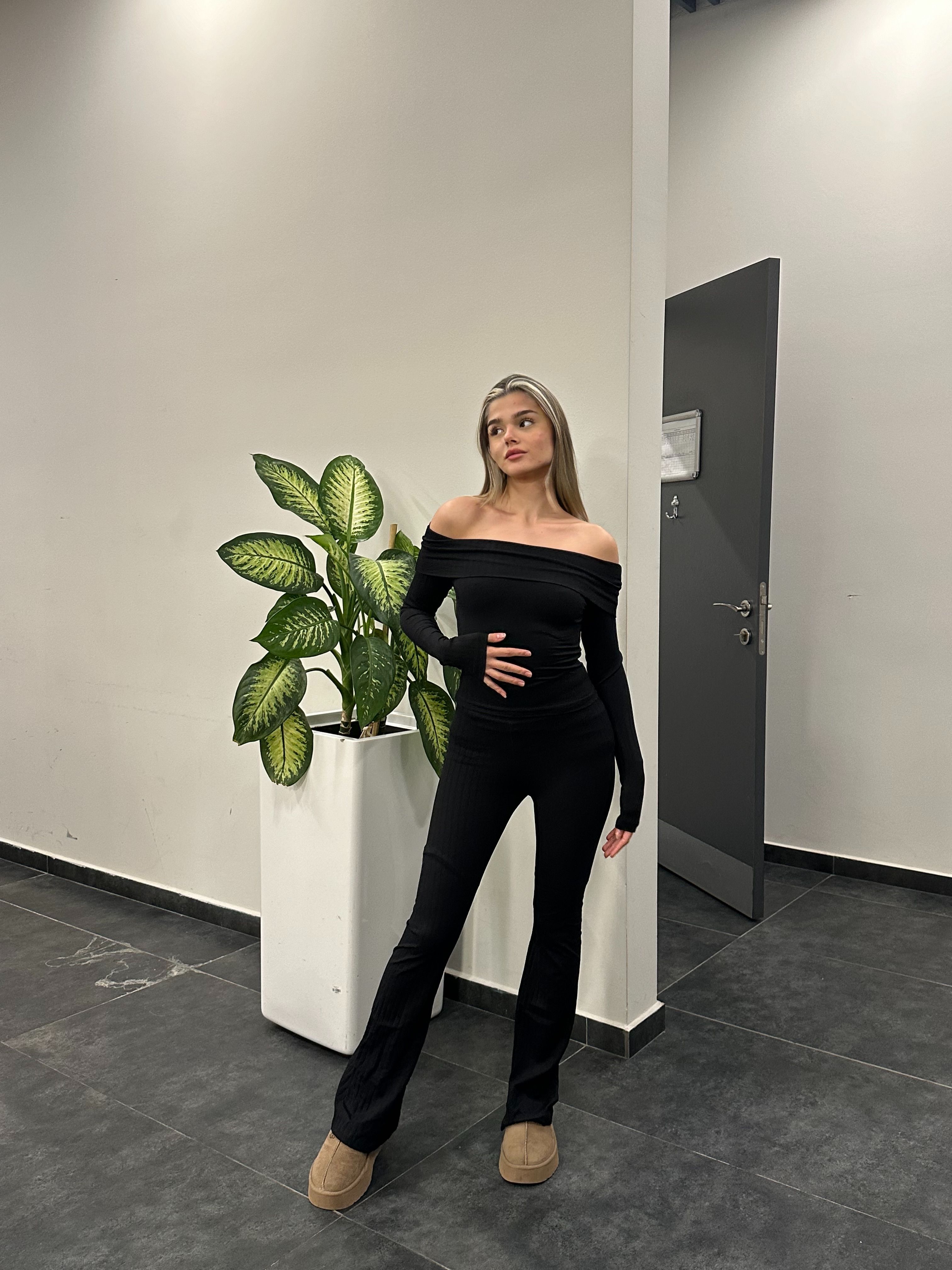 Siyah Madonna Takım