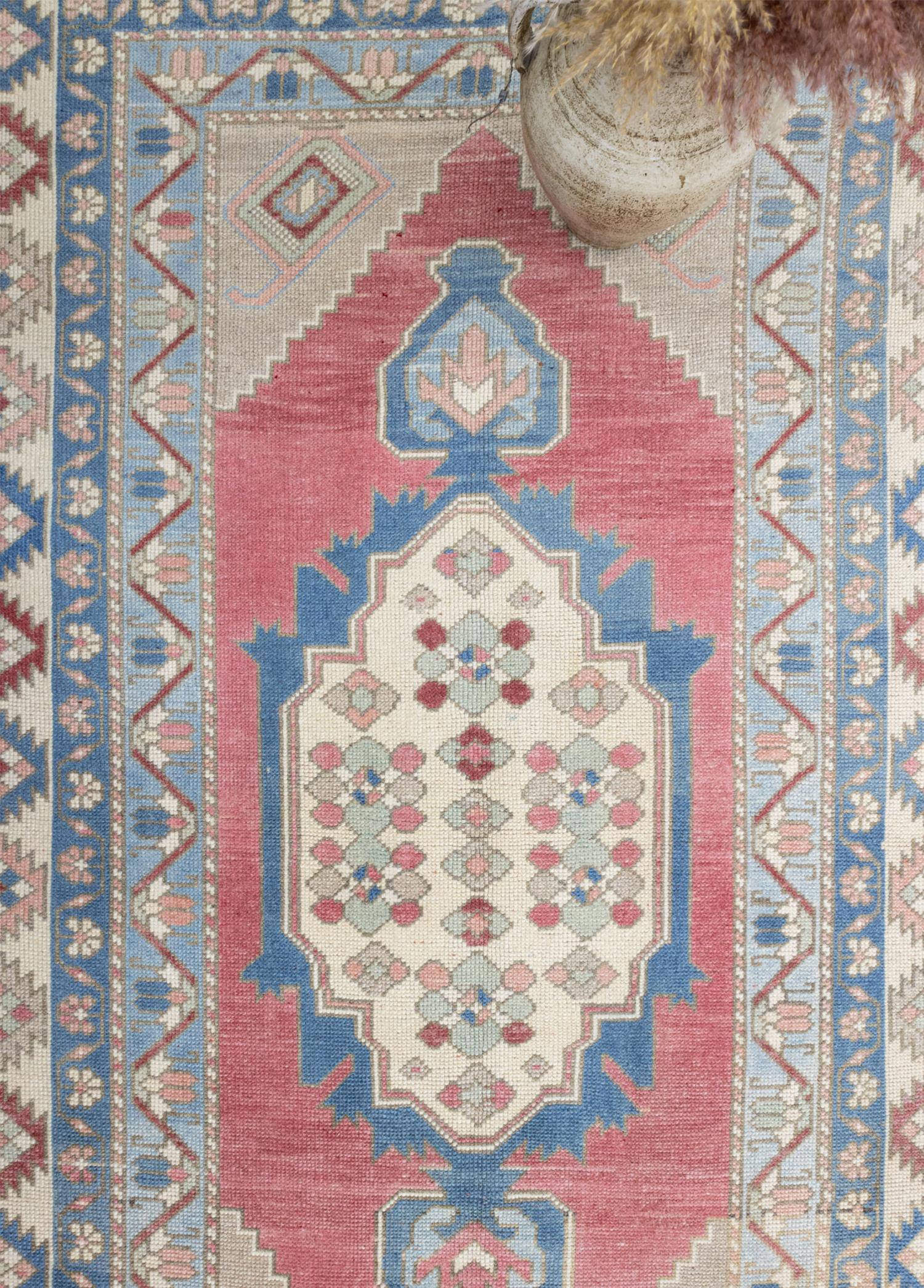 Bala Renkli El Dokuma Taşpınar Halısı 133x222 cm