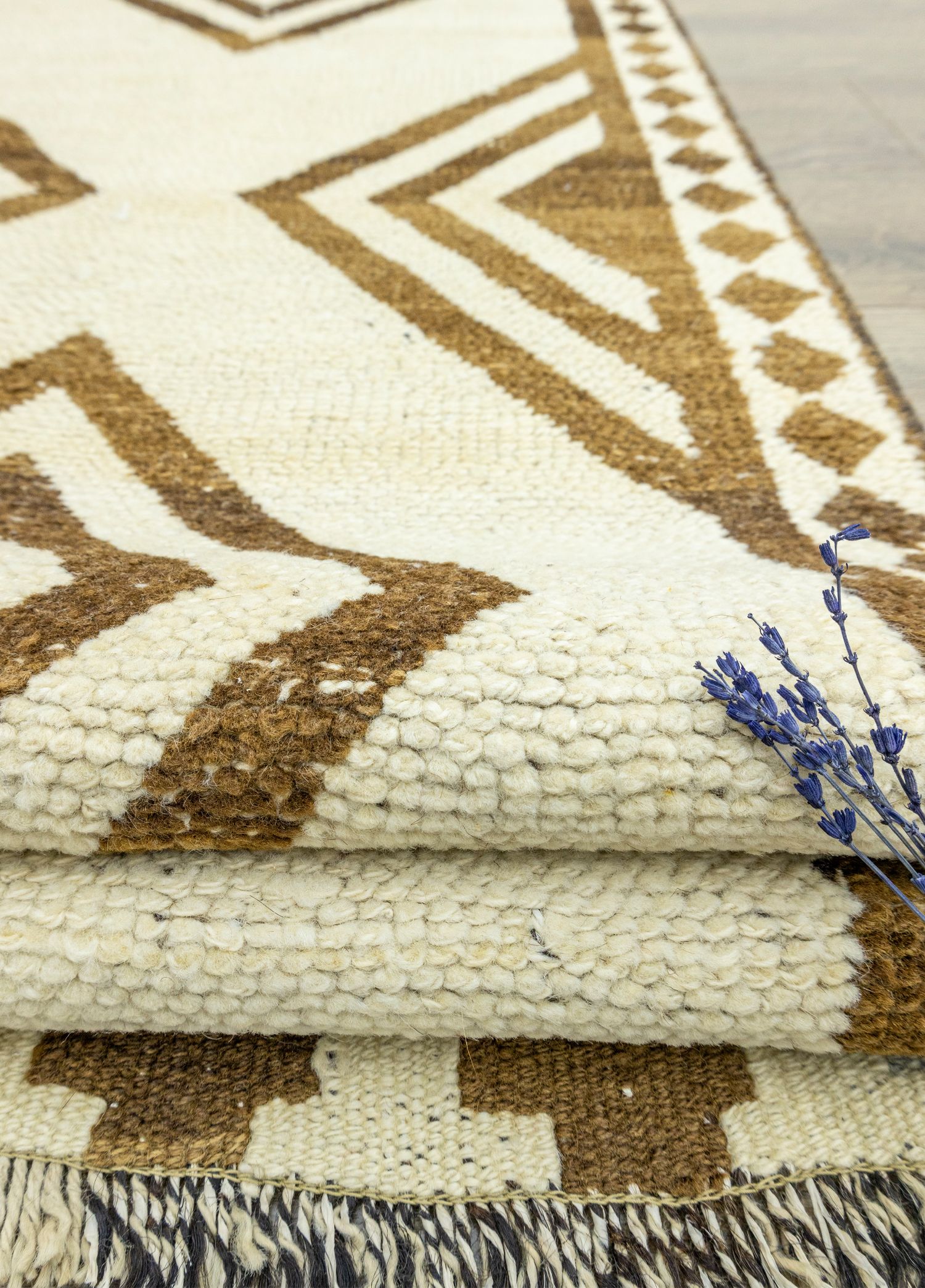 Zeine Natural Colored Hand-Woven Herki Runner 83x340 cm