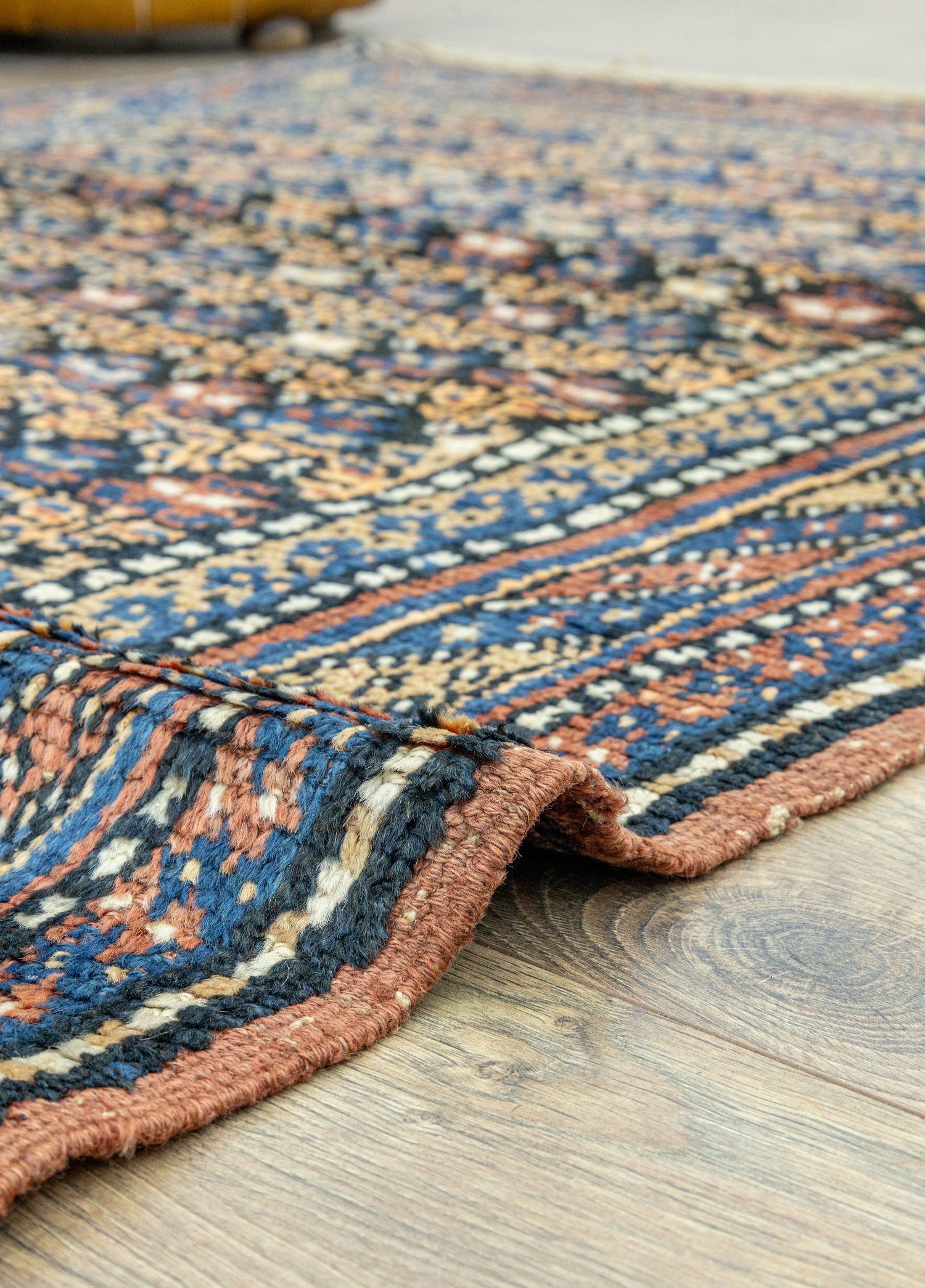 Larin Handwoven Wool Iranian Rug 141x287 cm