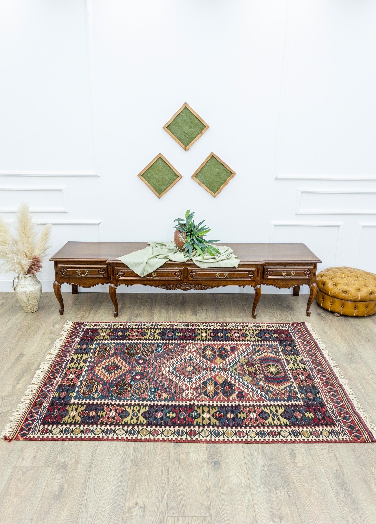 Vigen Rustic Hand-Woven Wool Nuzumla Rug 136x196 cm