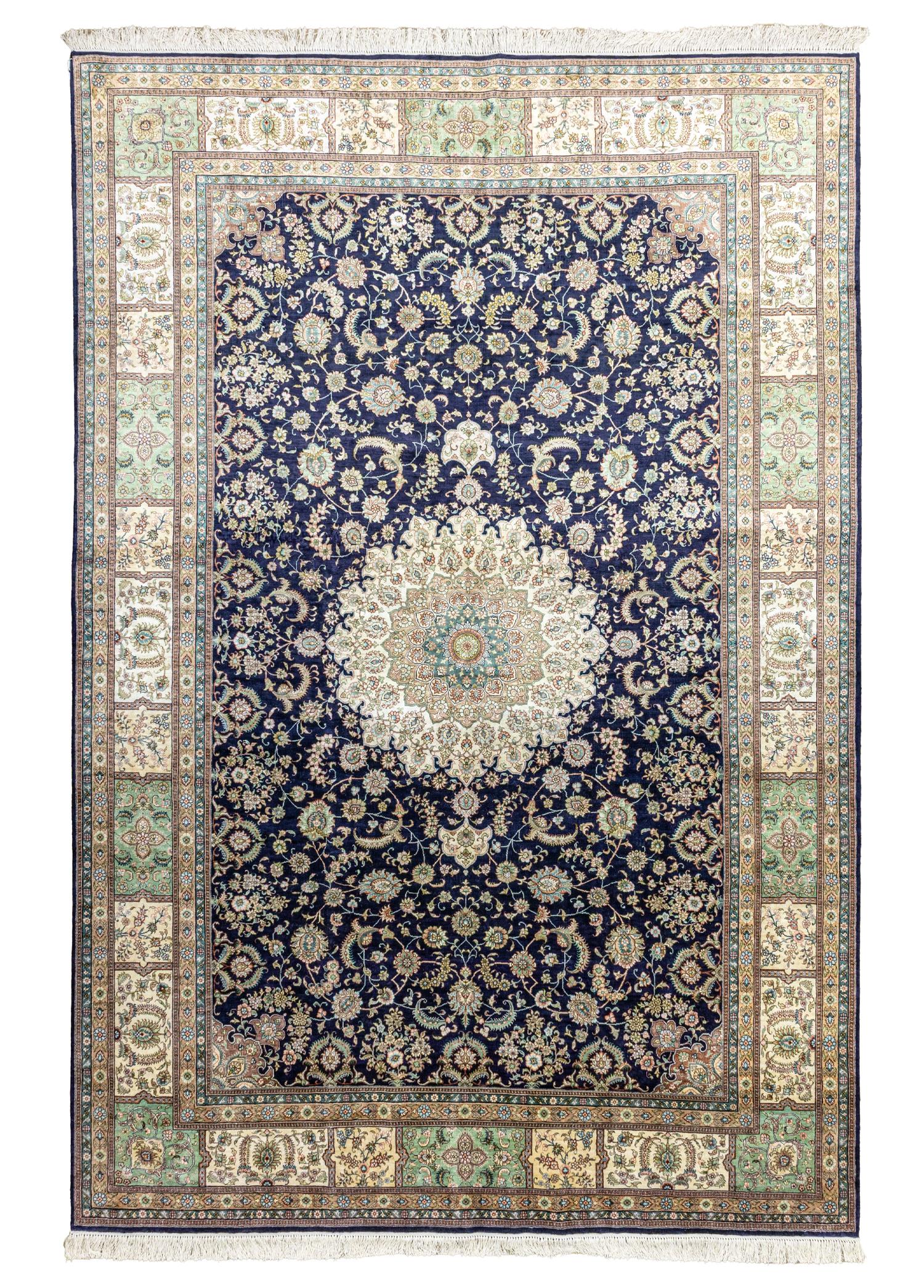 Sandine Madalyon Desenli İpek Halı 184x268 cm