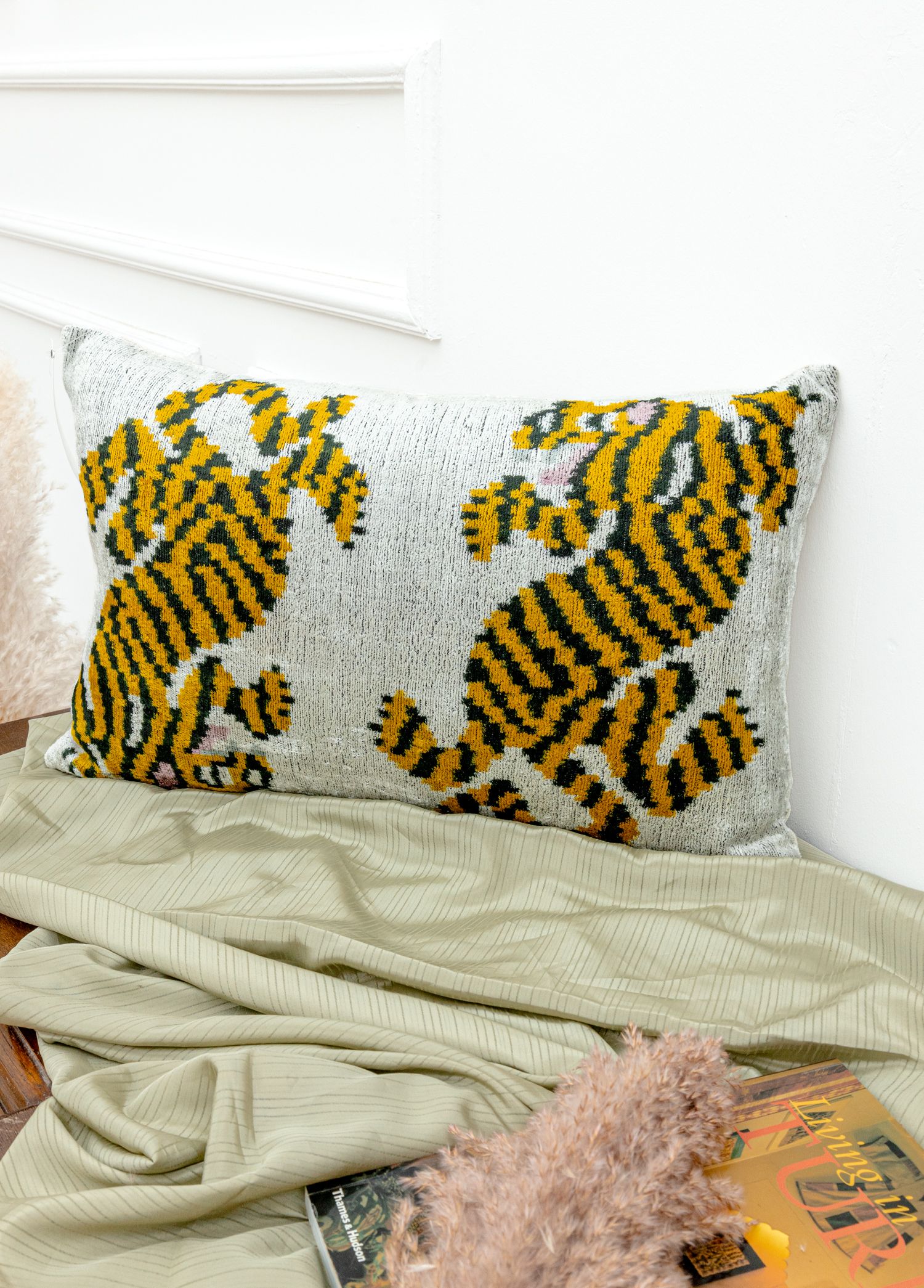 Egil Tiger-Patterned Decorative Pillow 60x40 cm