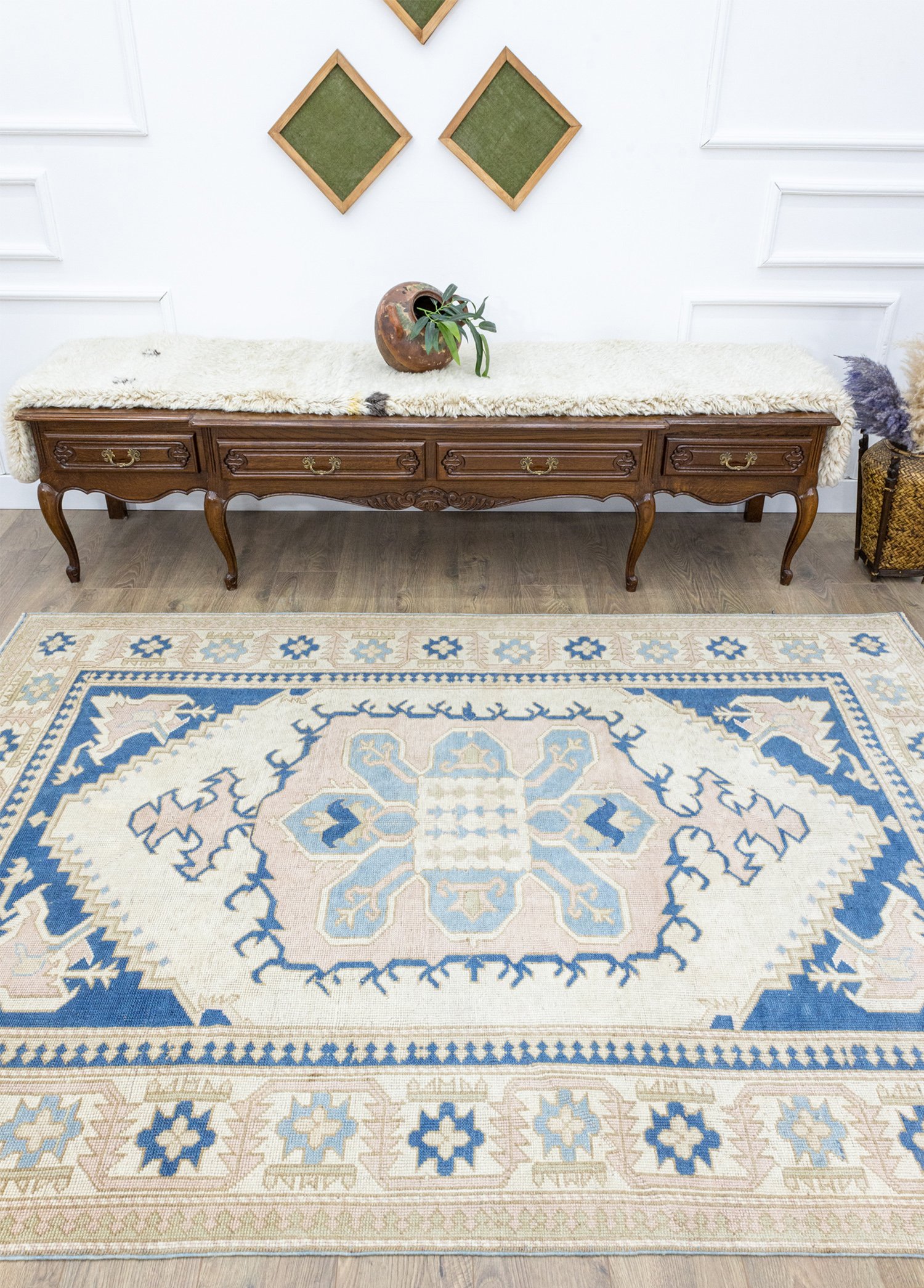 Kaman Oriental Figürlü El Dokuma Yün Halı 178x257 cm