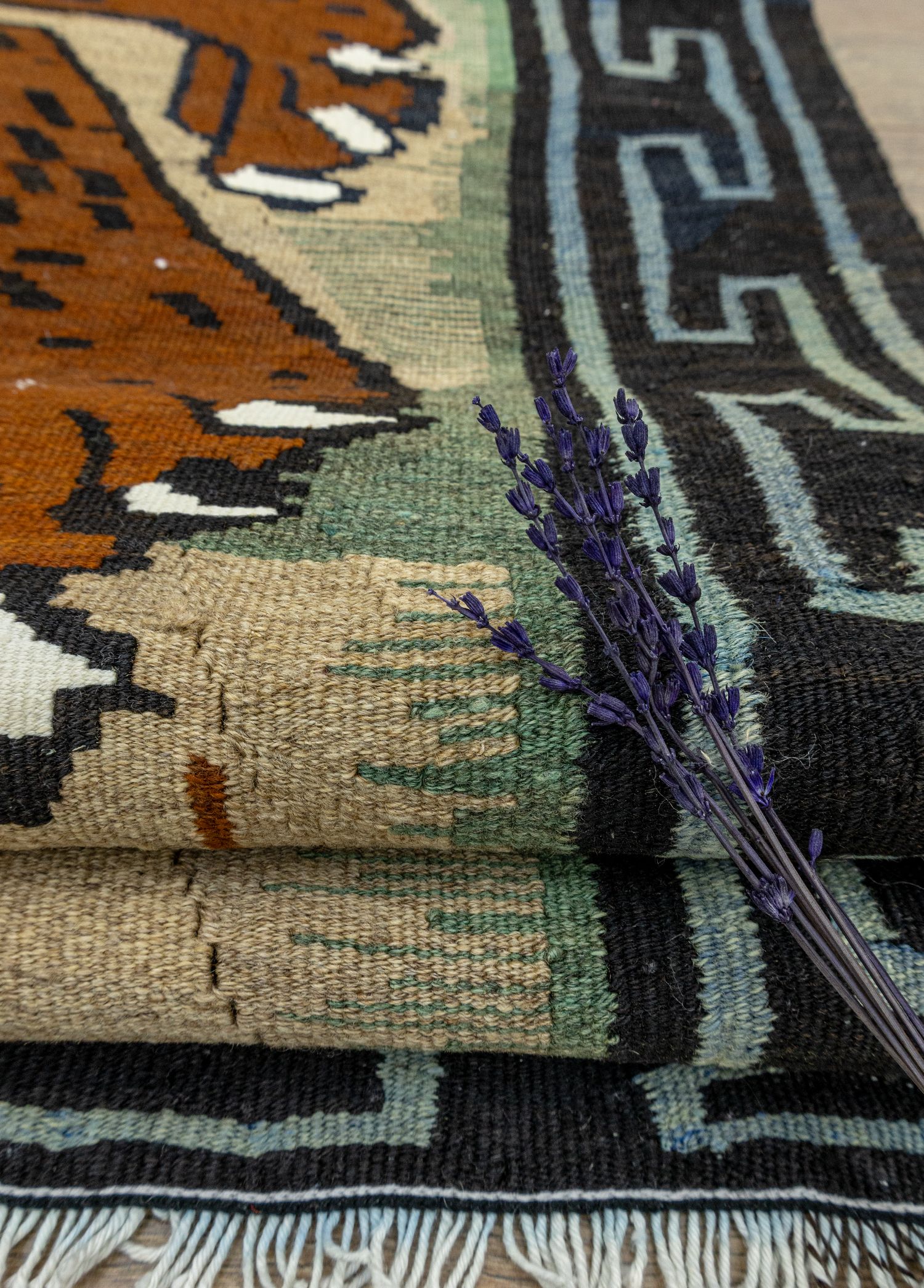 Terra Aslan Desenli El Dokuma Kilim 177x263 cm