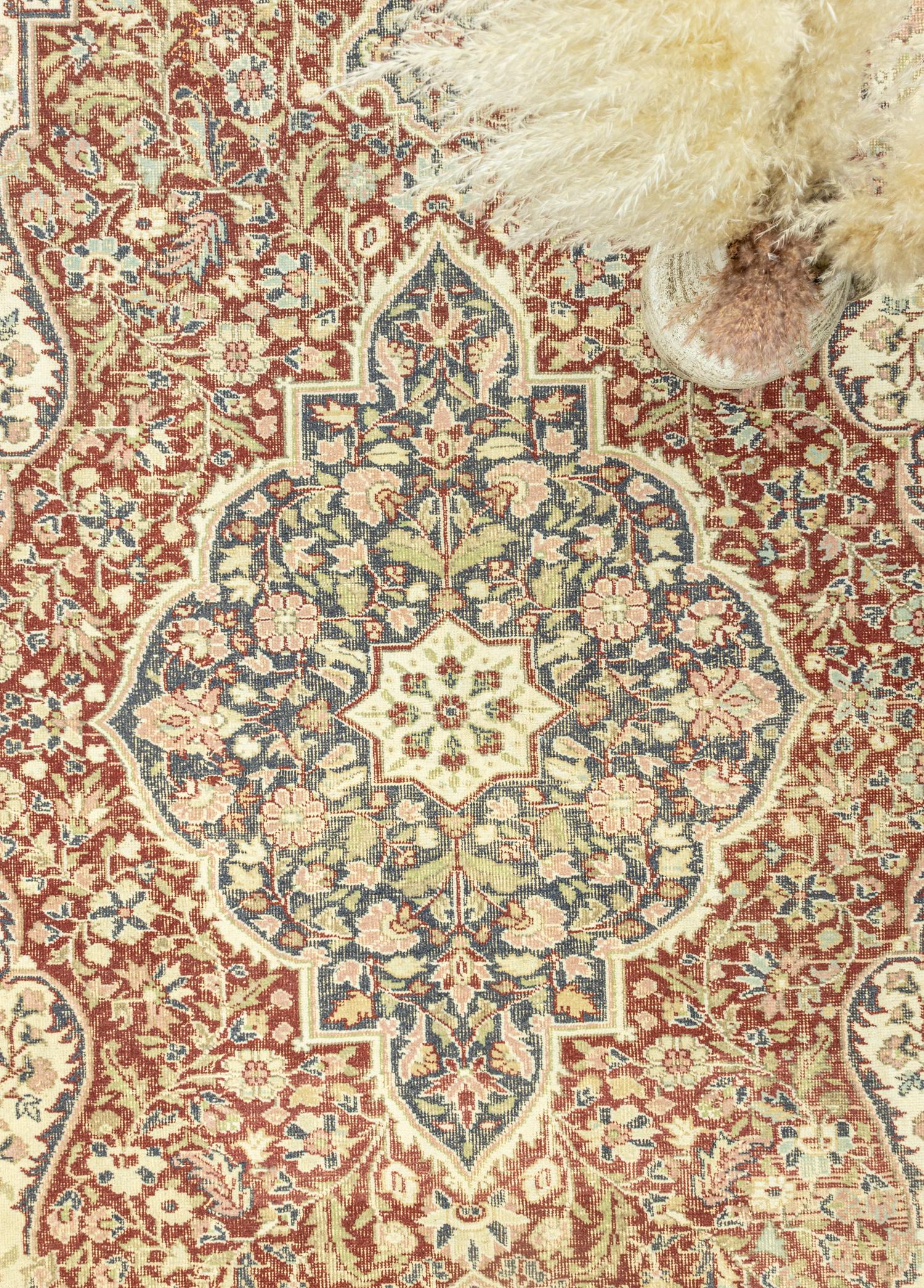 Halia Oriental Tasarımlı El Dokuma Halı 208x318 cm