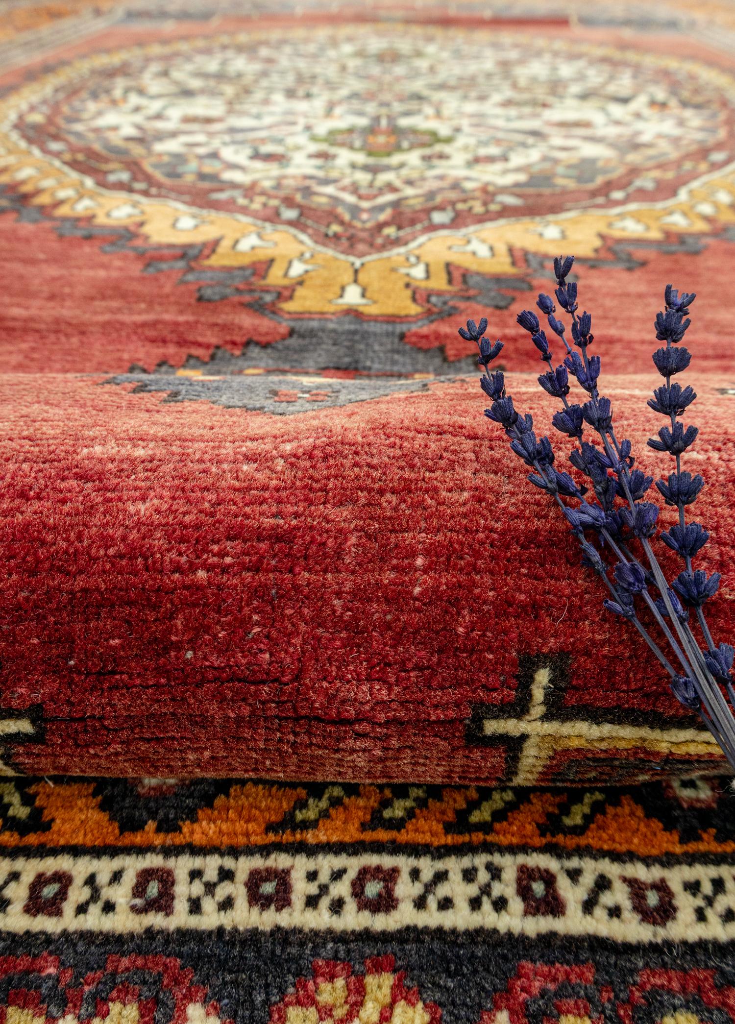 Ostan Handwoven Wool Taşpınar Rug 201x333 cm