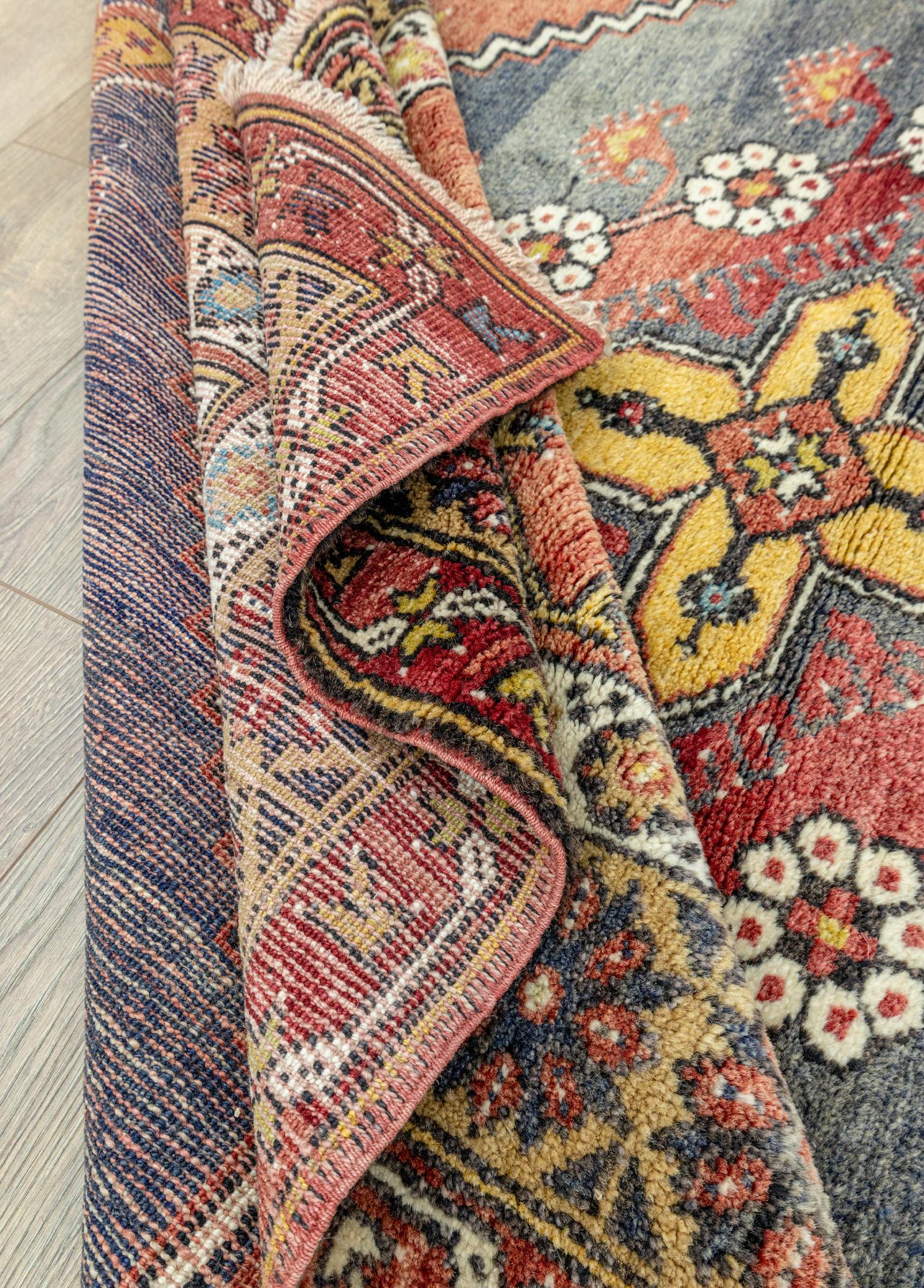 Sadaf Handwoven Wool Dazkırı Rug 153x189 cm