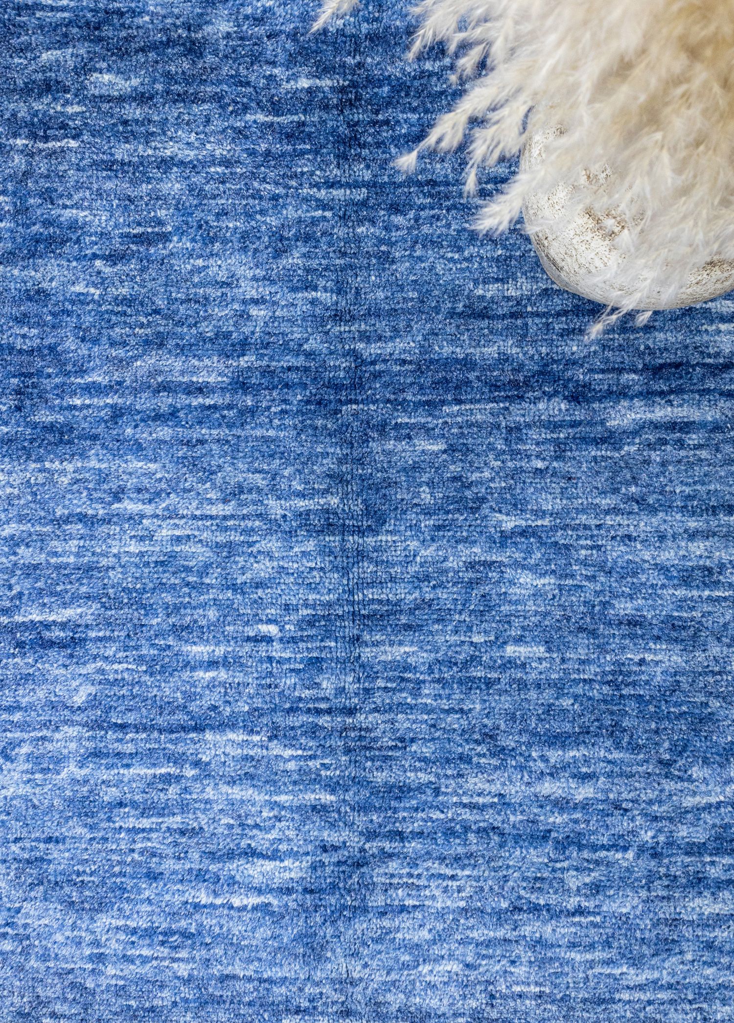 Kaunos Hand-Woven Blue Hemp Rug 104x114 cm