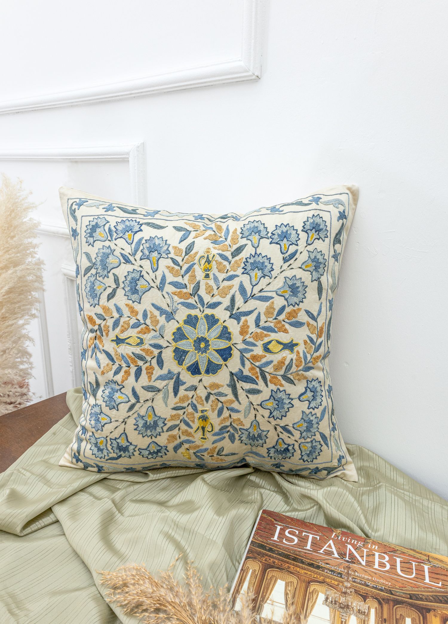 Erguvan Floral Patterned Silk Pillow 50x50 cm
