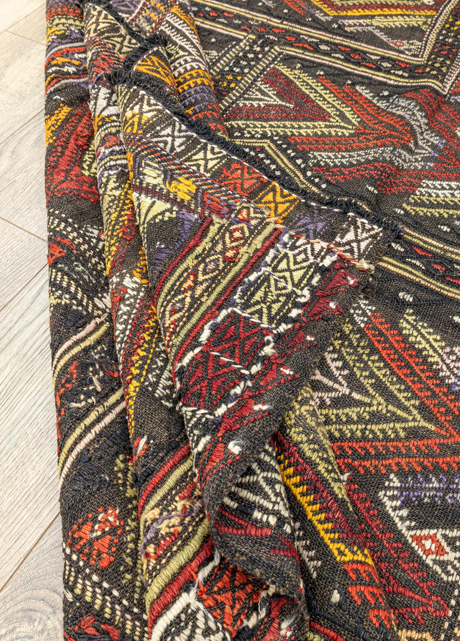 Ebren Geometrik El Dokuma Kilim 171x185 cm