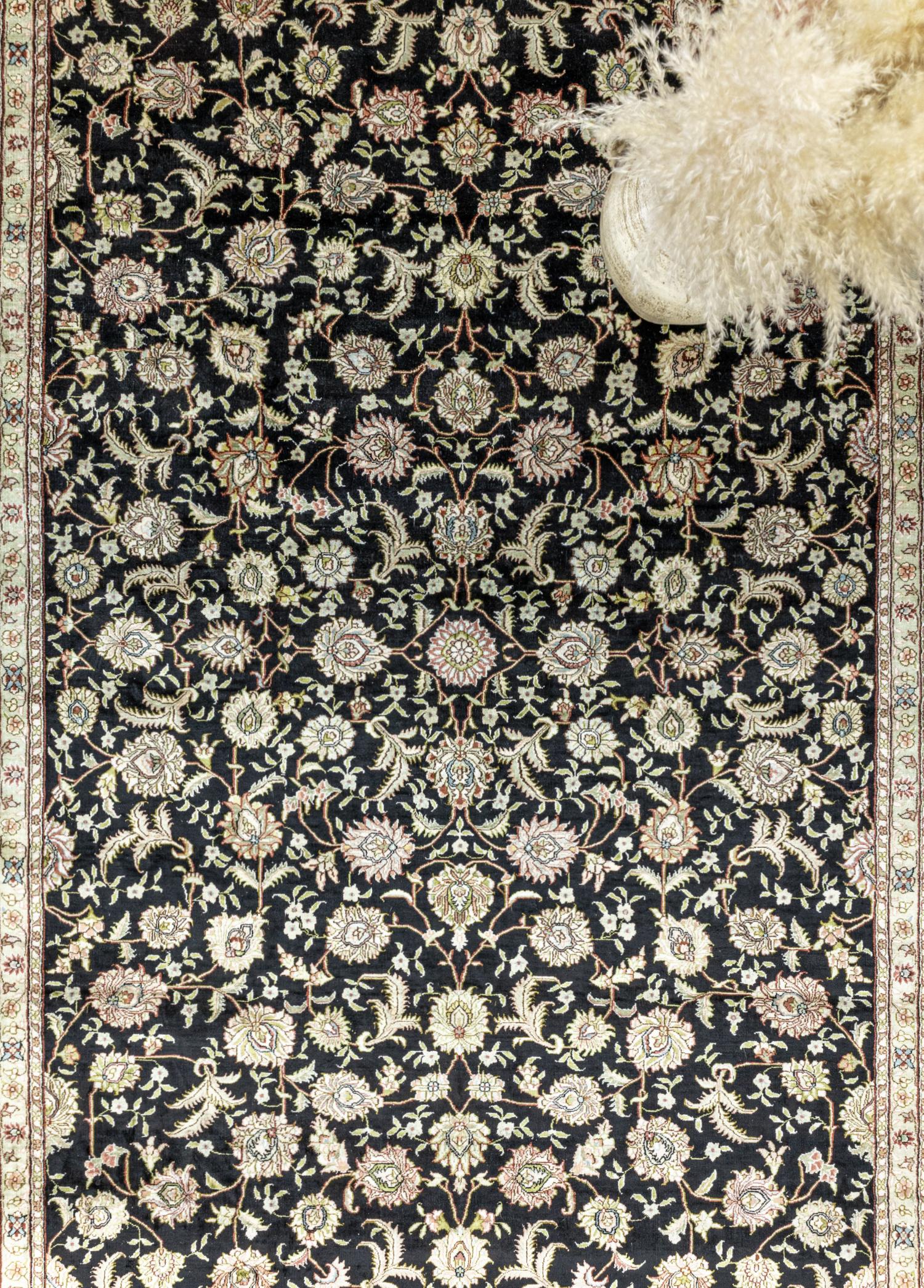 Dalya Çiçek Desenli El Dokuma Halı 182x274 cm