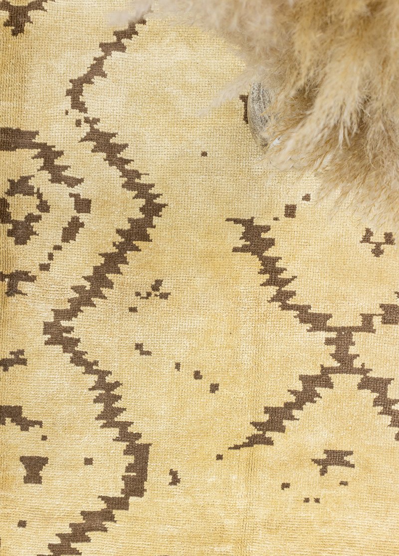 Ildır Primitive Pattern Hemp Rug 7,9x10,5 ft