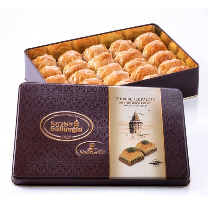 Güllüoğlu Pistachio Baklava with Speical Box 0.9 Kg