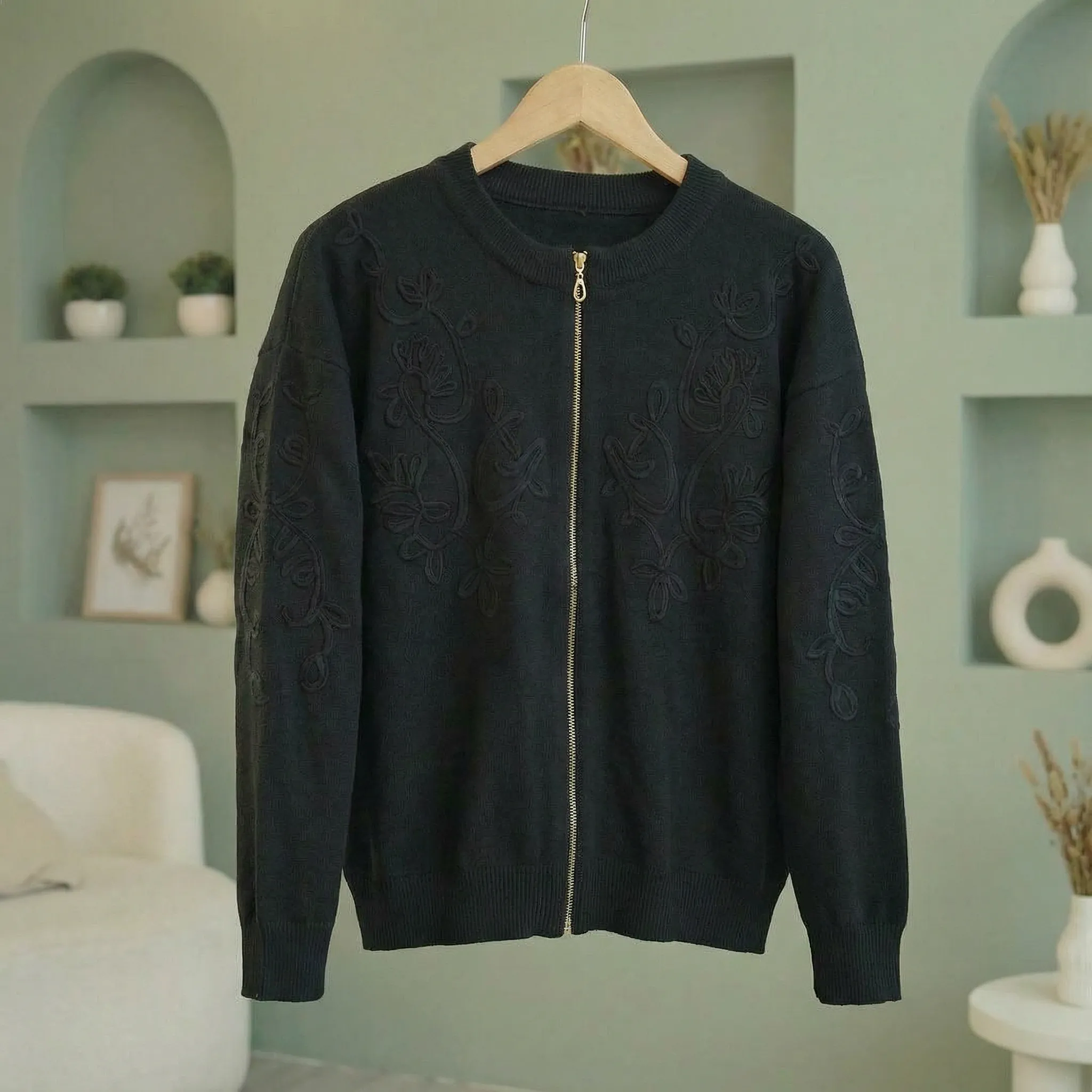 Lora İşlemeli Hırka – Standart Beden  