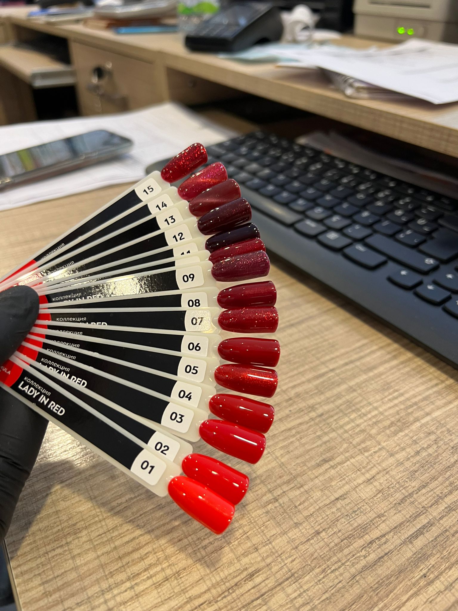 Formula Profi Lady İn Red Kalıcı Oje Serisi