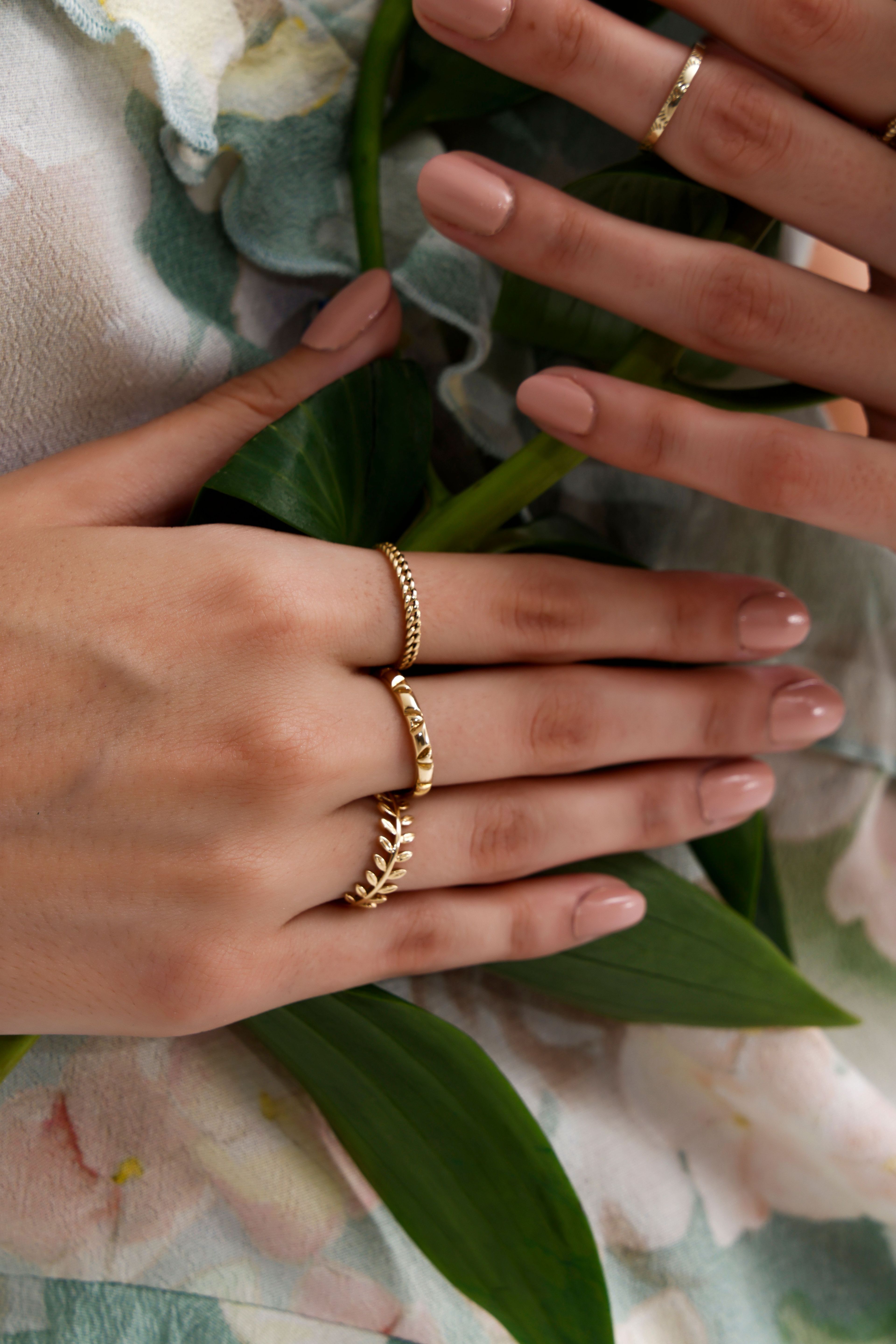 Motif Magic Gold Ring 14270