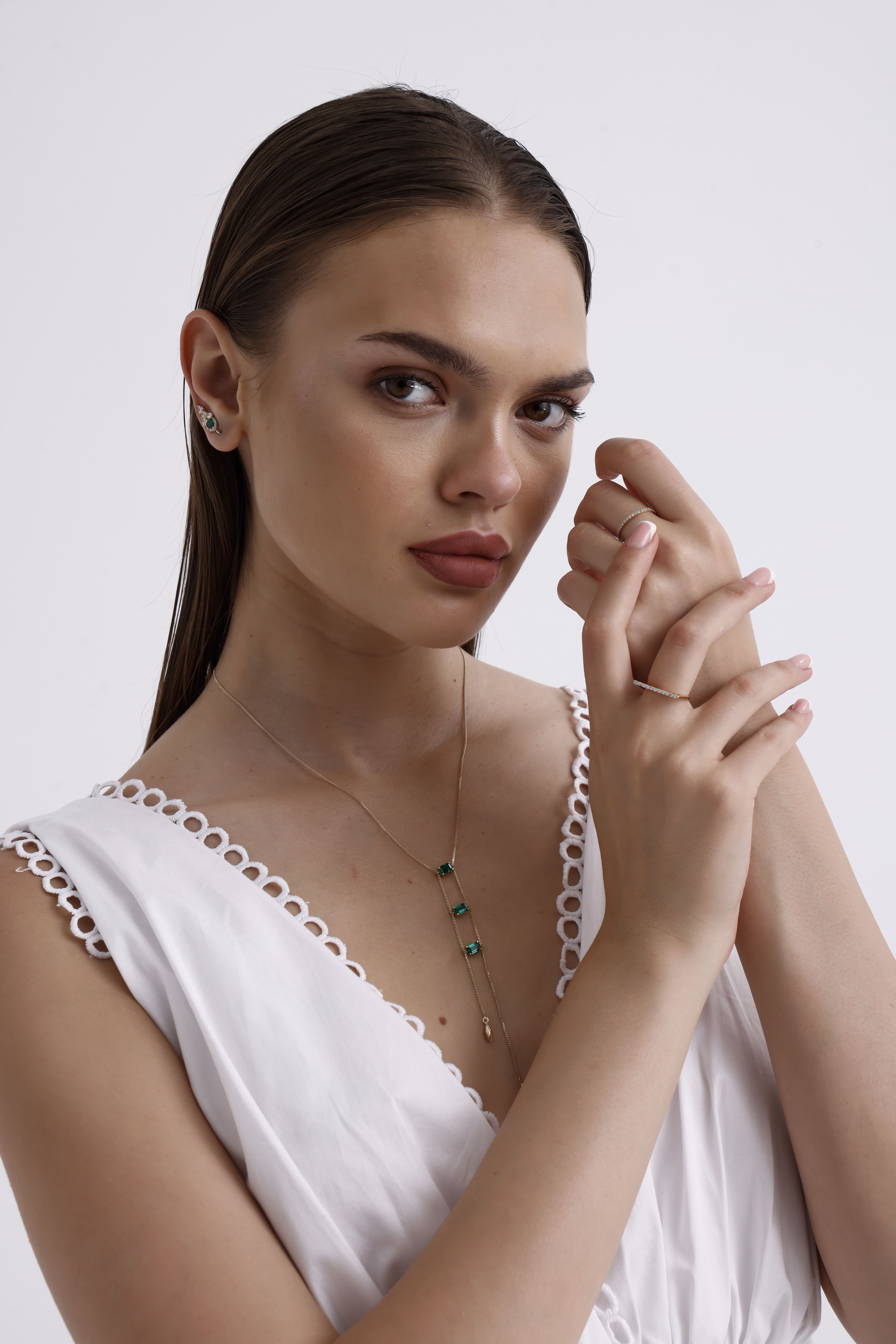Green Ice Crystal Gold Pin Earring 14325