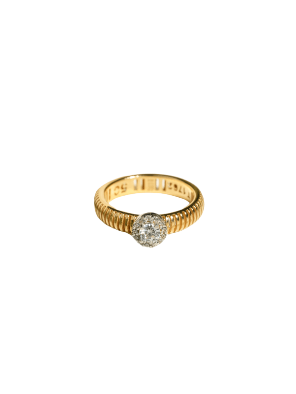 Circle of Elegance Gold Ring 18210