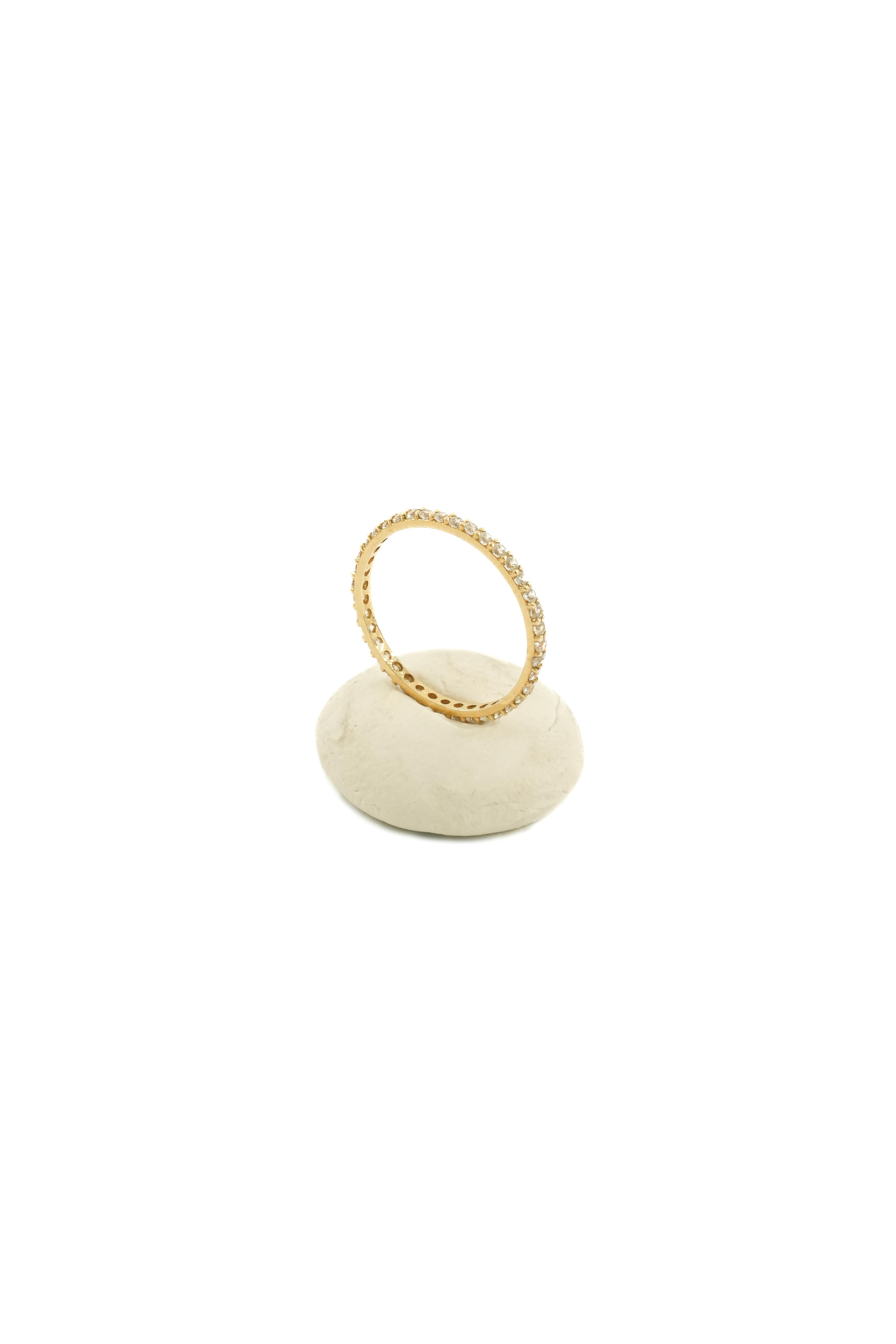 Majestic Circle Gold Ring 18224