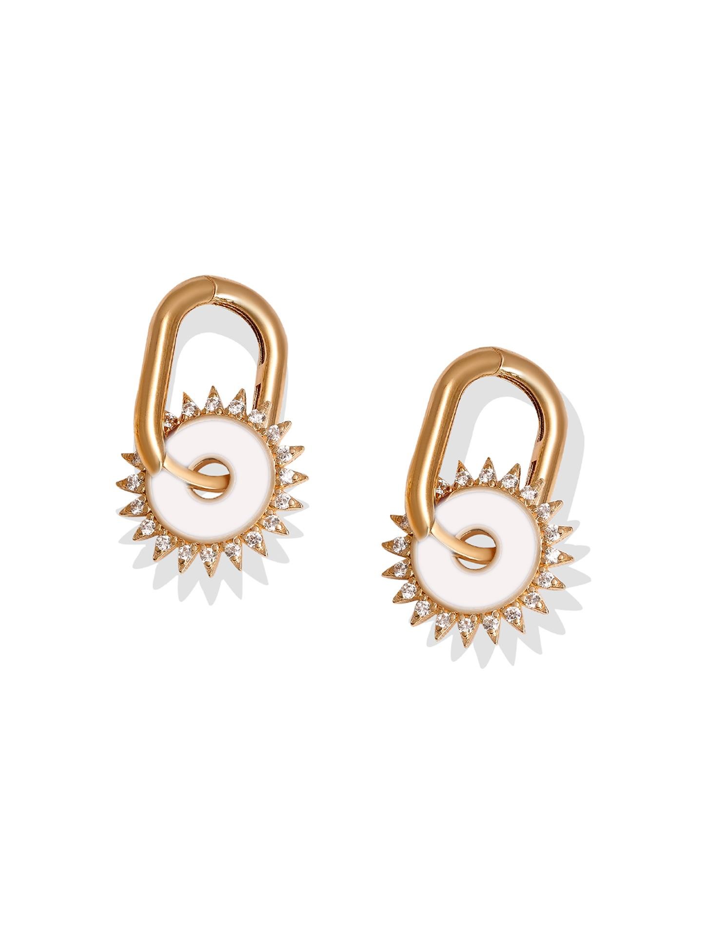 Solar Wheel Charmed Gold Earring W 18188