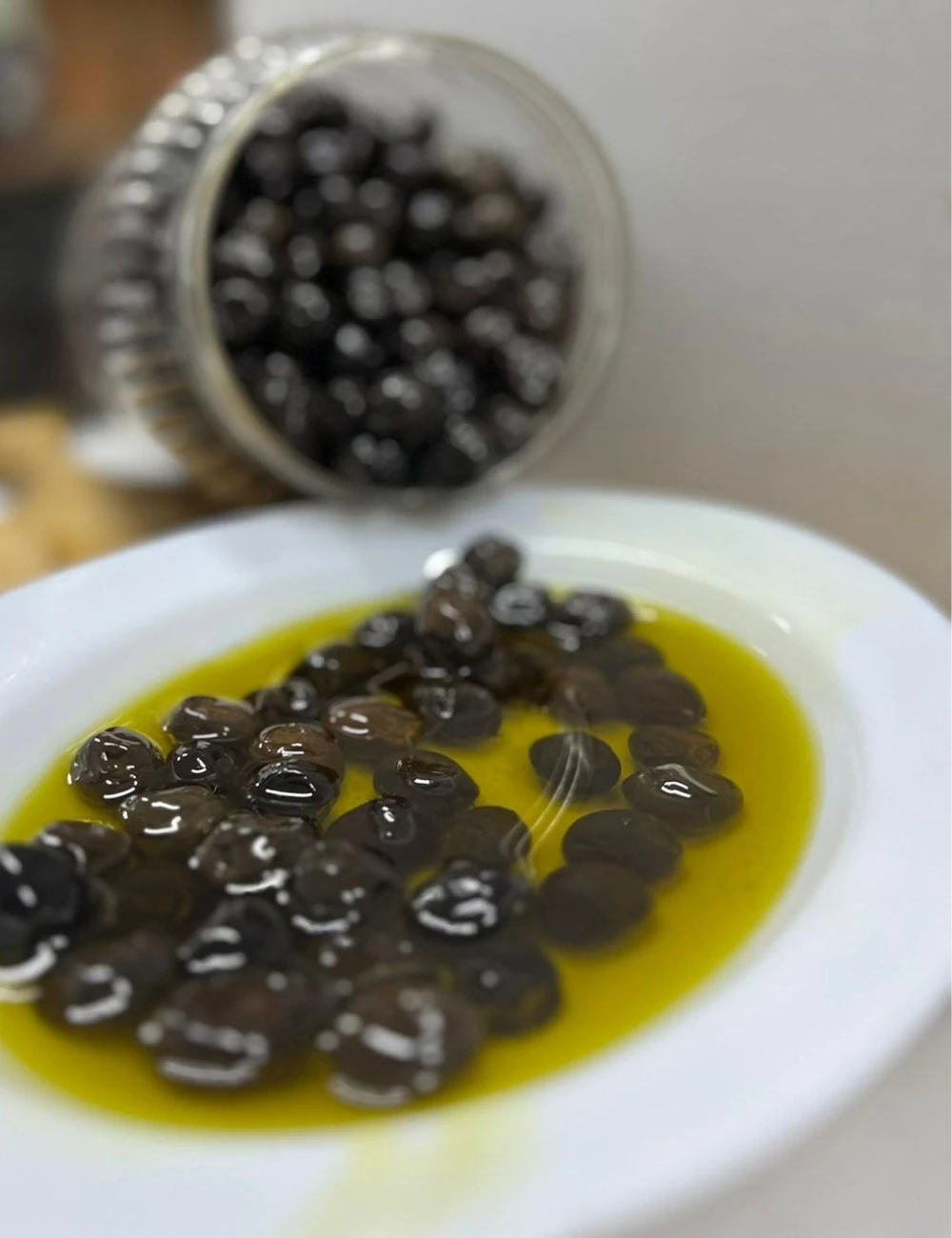 Siyah Zeytin 3lük bidon