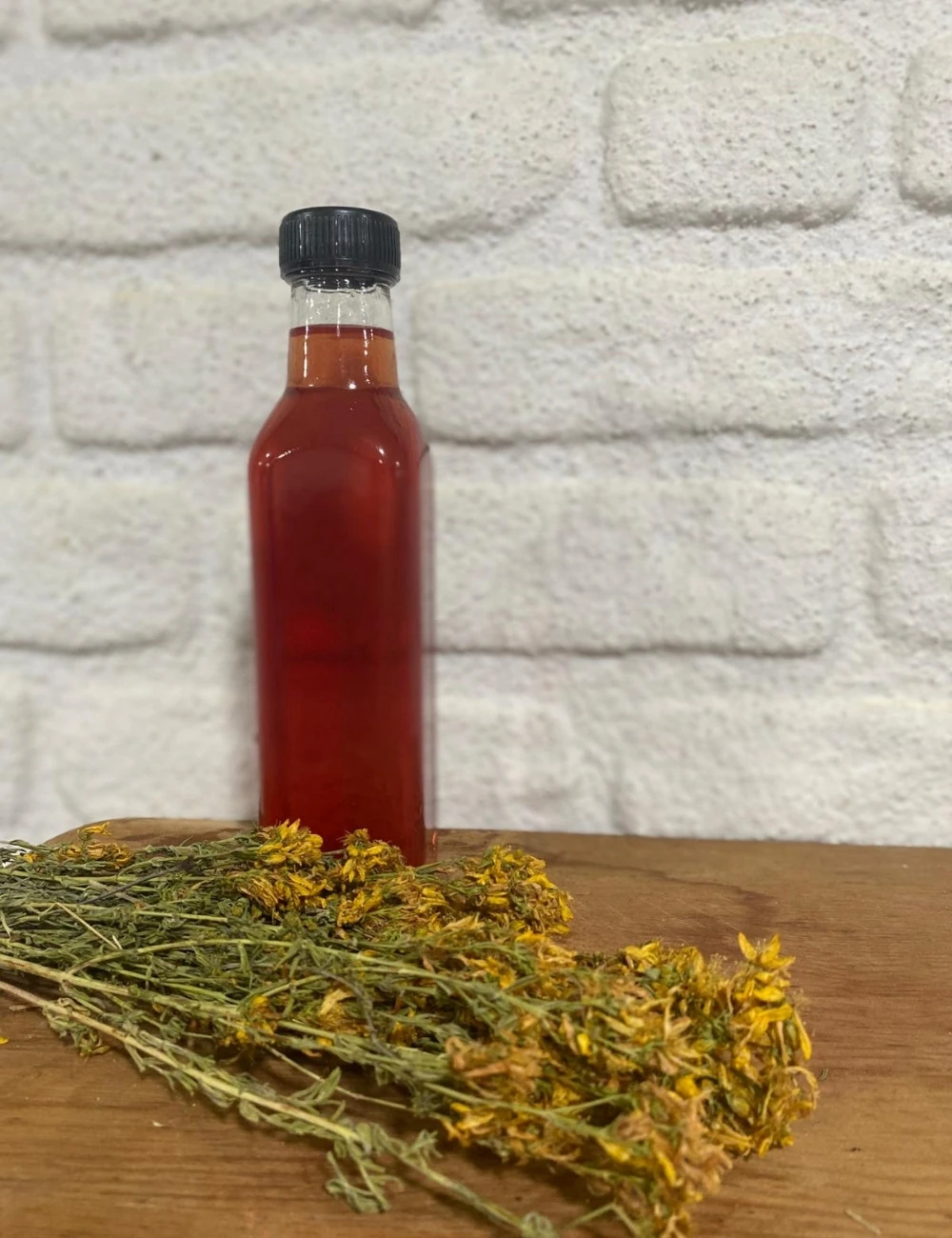 Kantaron Yağı 250 ml