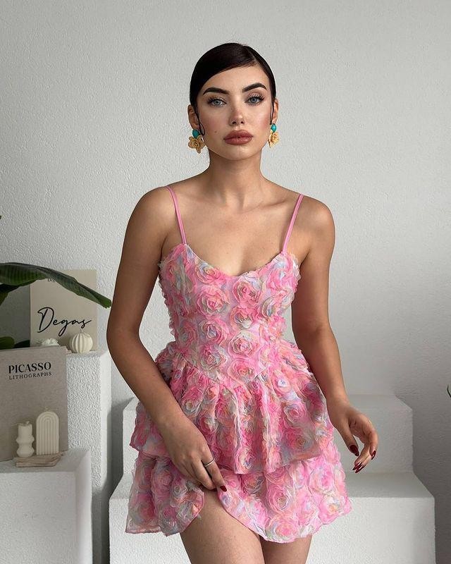 İp Askılı Gül Desen Fırfırlı Mini Elbise