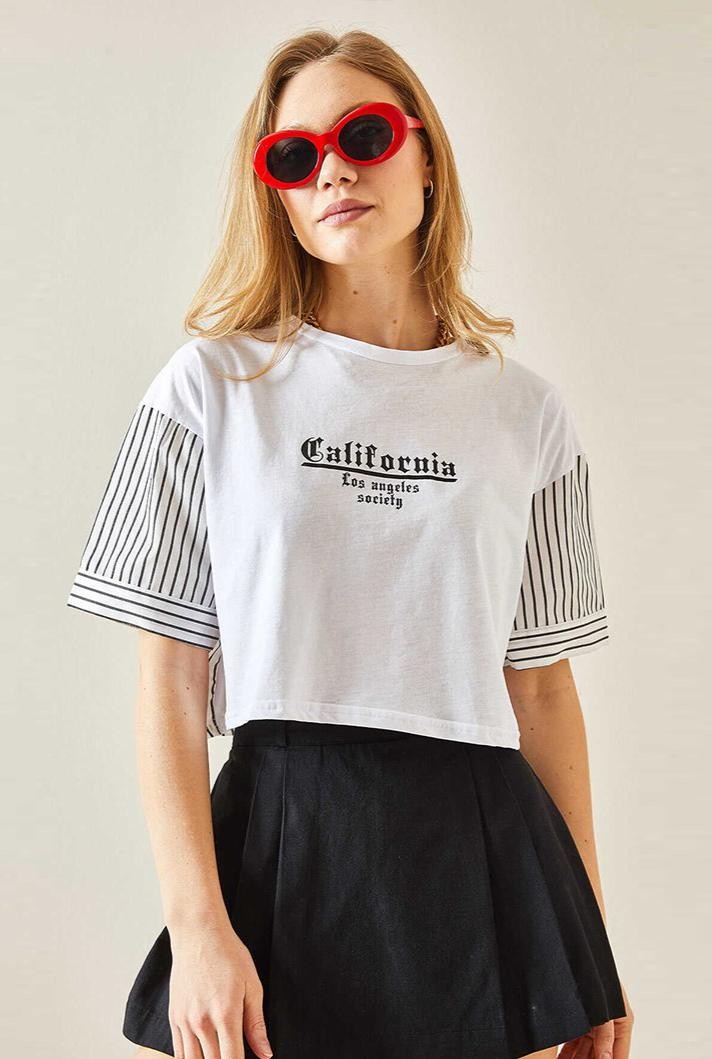 0 Yaka California Baskı Kısa Suprem Kadın T-Shirt