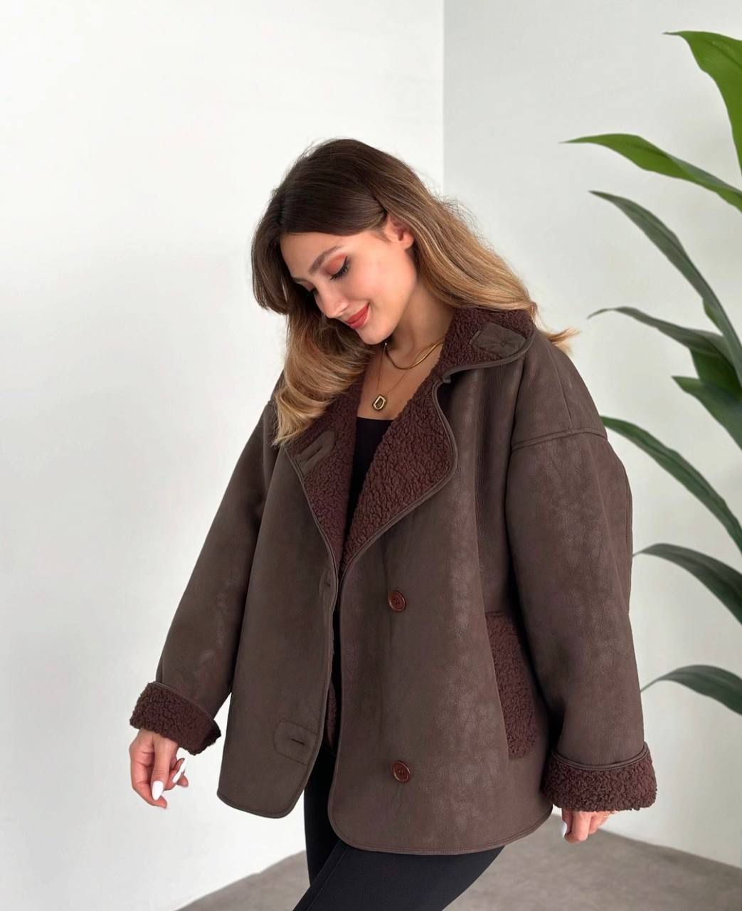 Styale İstanbul Nubuk Deri İçi Peluşlu Oversize Düğmeli Mont