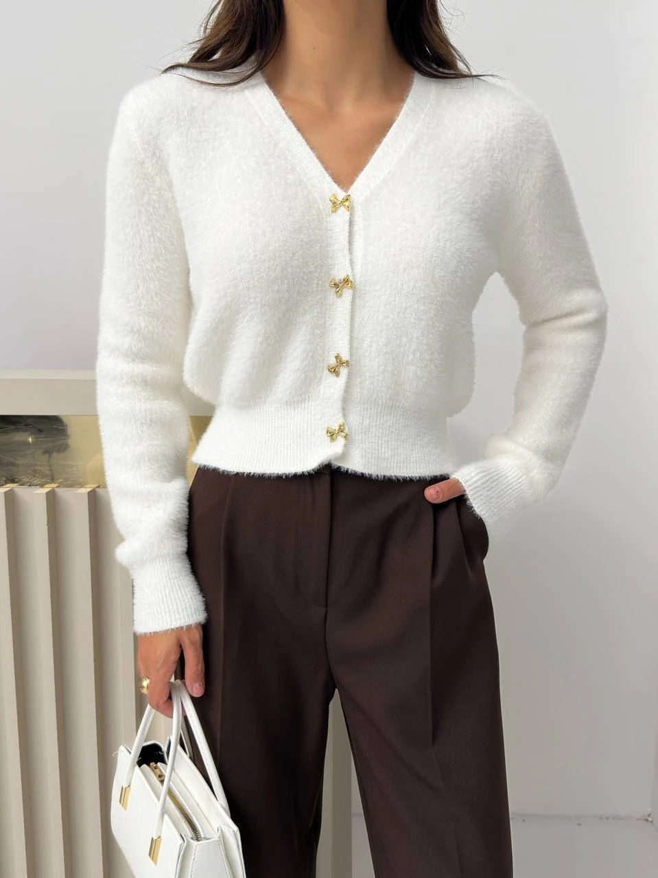 Sakallı Düğmeli Kadın Hırka