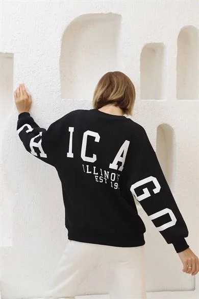 0 Yaka Arkası Chicago Baskı Şardonlu Oversize Kadın Sweatshirt