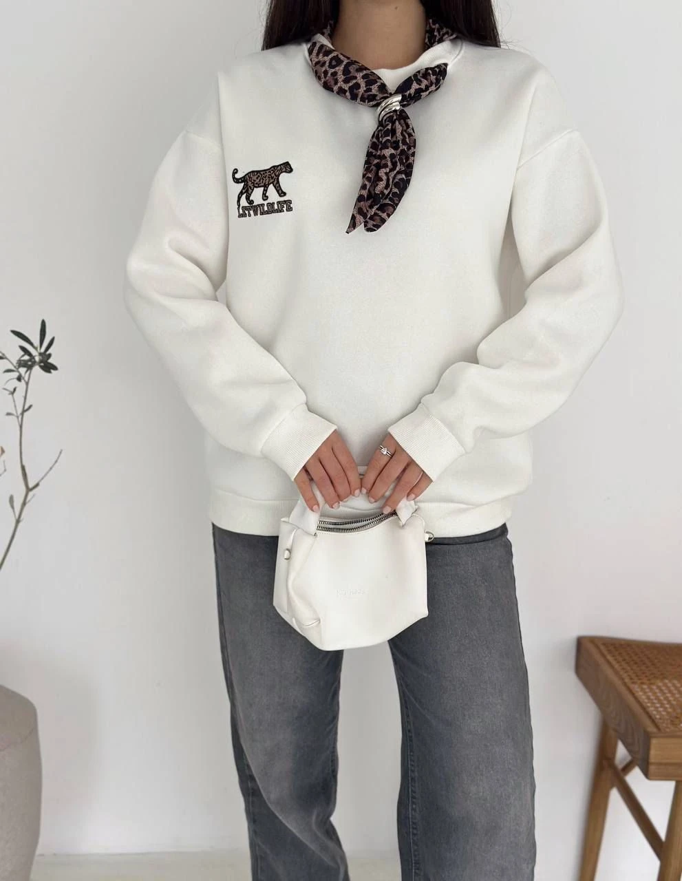 Leopar Fularlı Kadın Oversize Basıc Sweatshirt