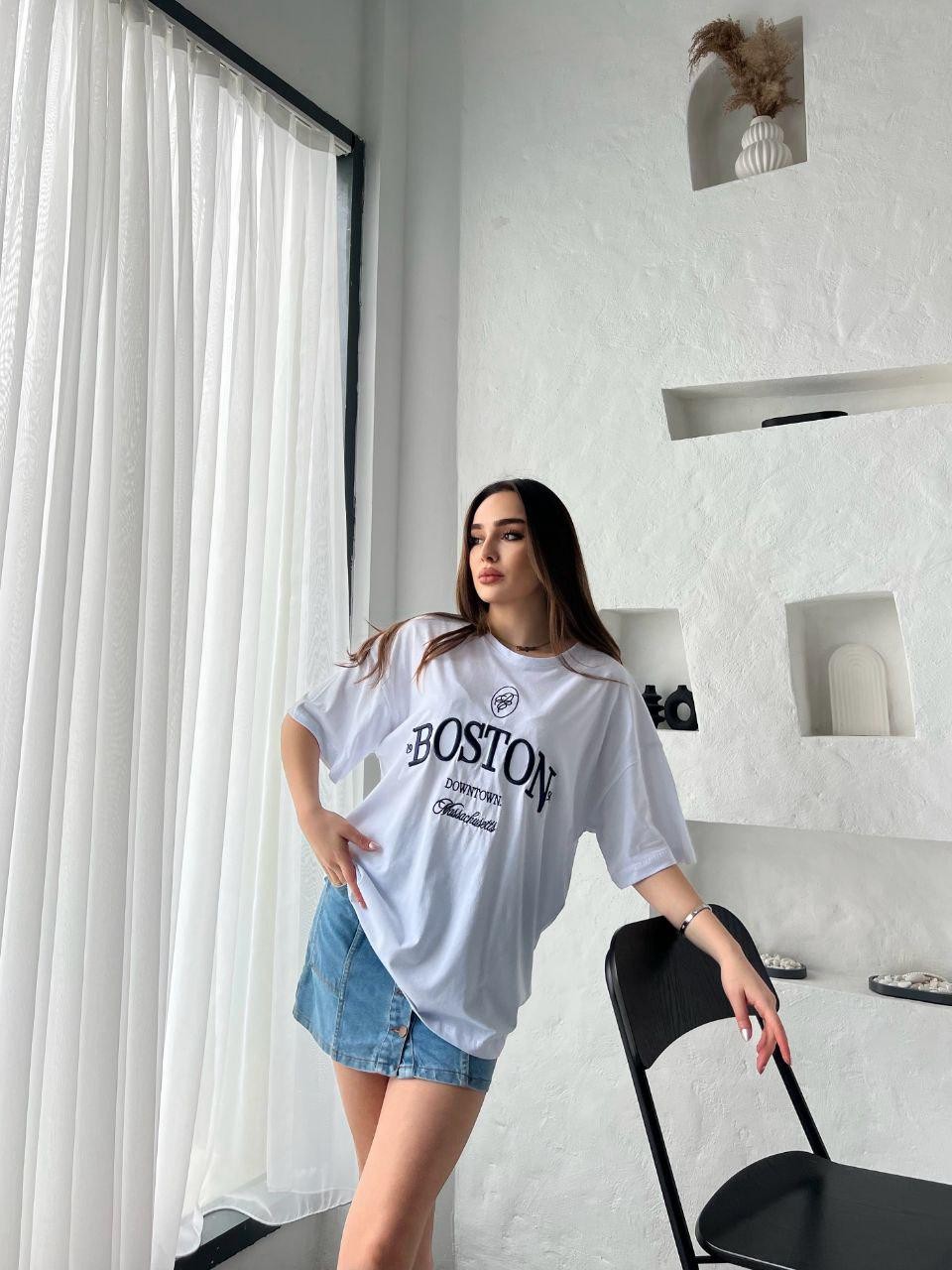 0 Yaka Boston Nakışlı Oversize Kadın T-Shirt