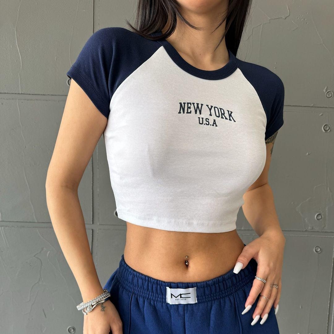 3844 0 Yaka Newyork Baskılı T-Shirt